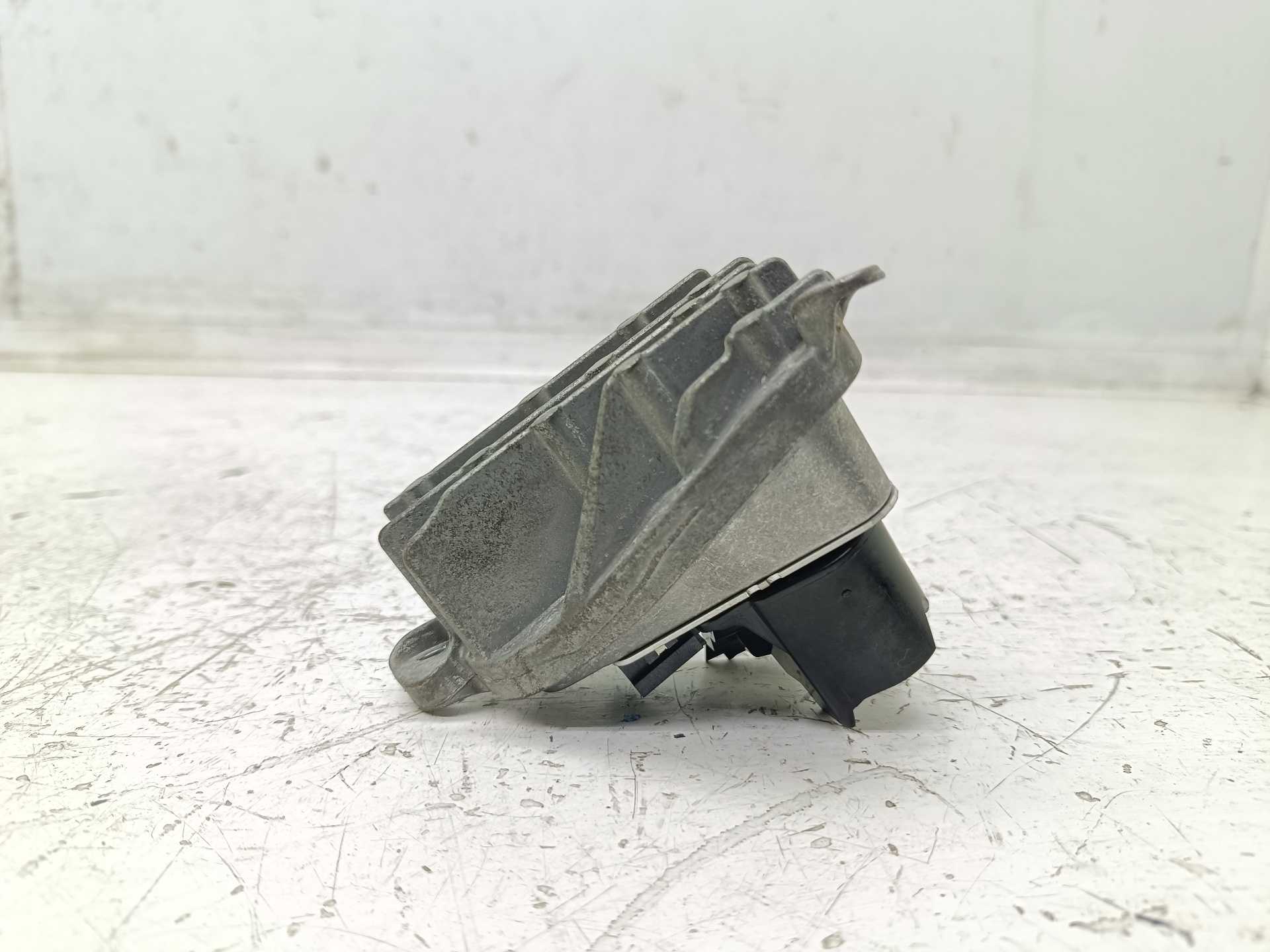 Recambio de modulo electronico para renault kadjar bose edition referencia OEM IAM 19623501  