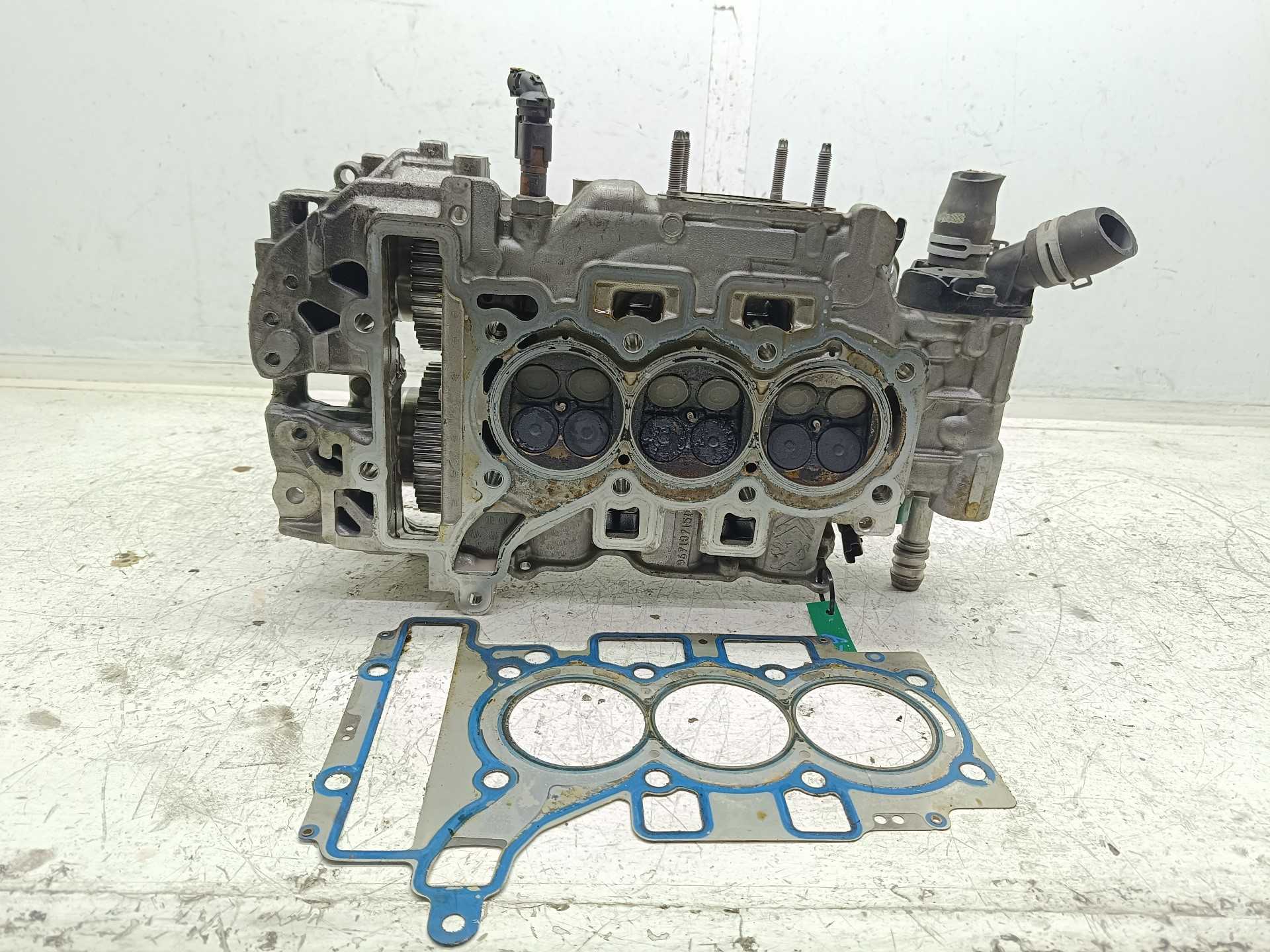 Recambio de culata para peugeot 208 style referencia OEM IAM 9671871510  