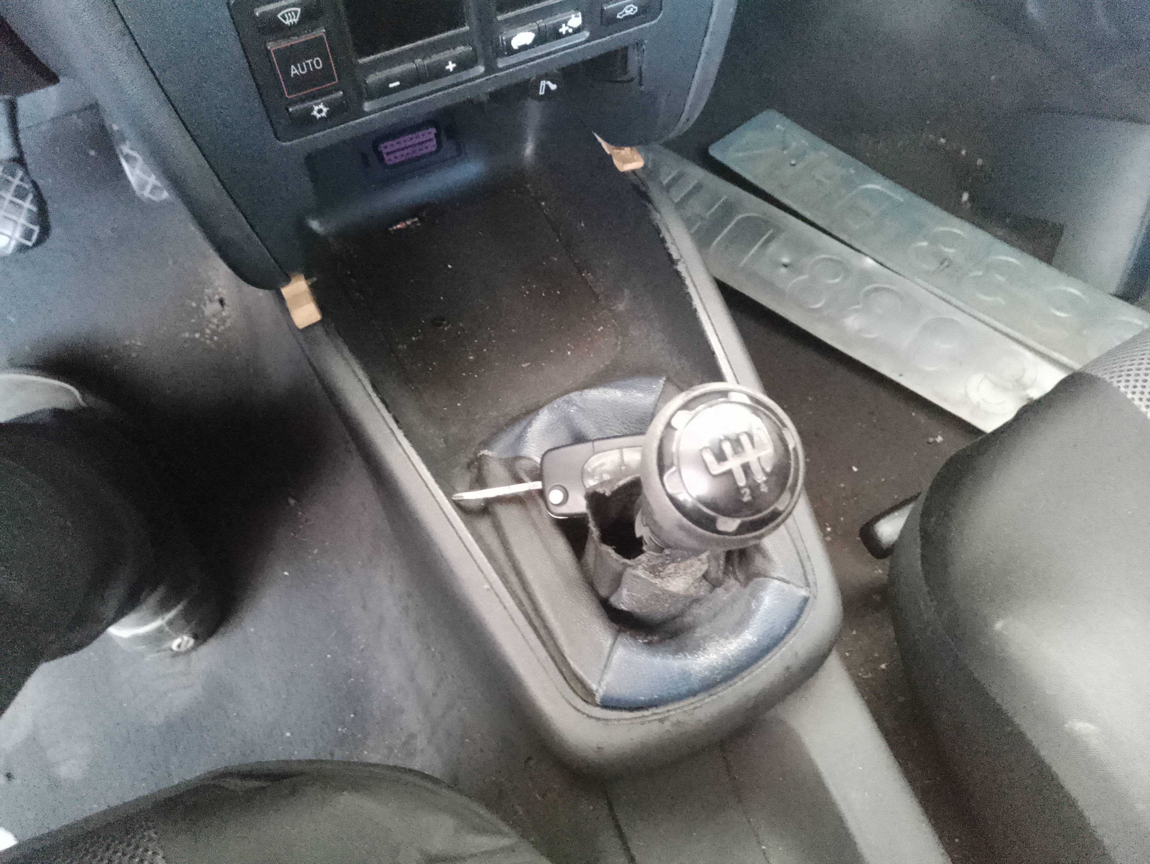 Recambio de palanca cambio para audi a3 (8l) 1.9 tdi ambiente referencia OEM IAM   