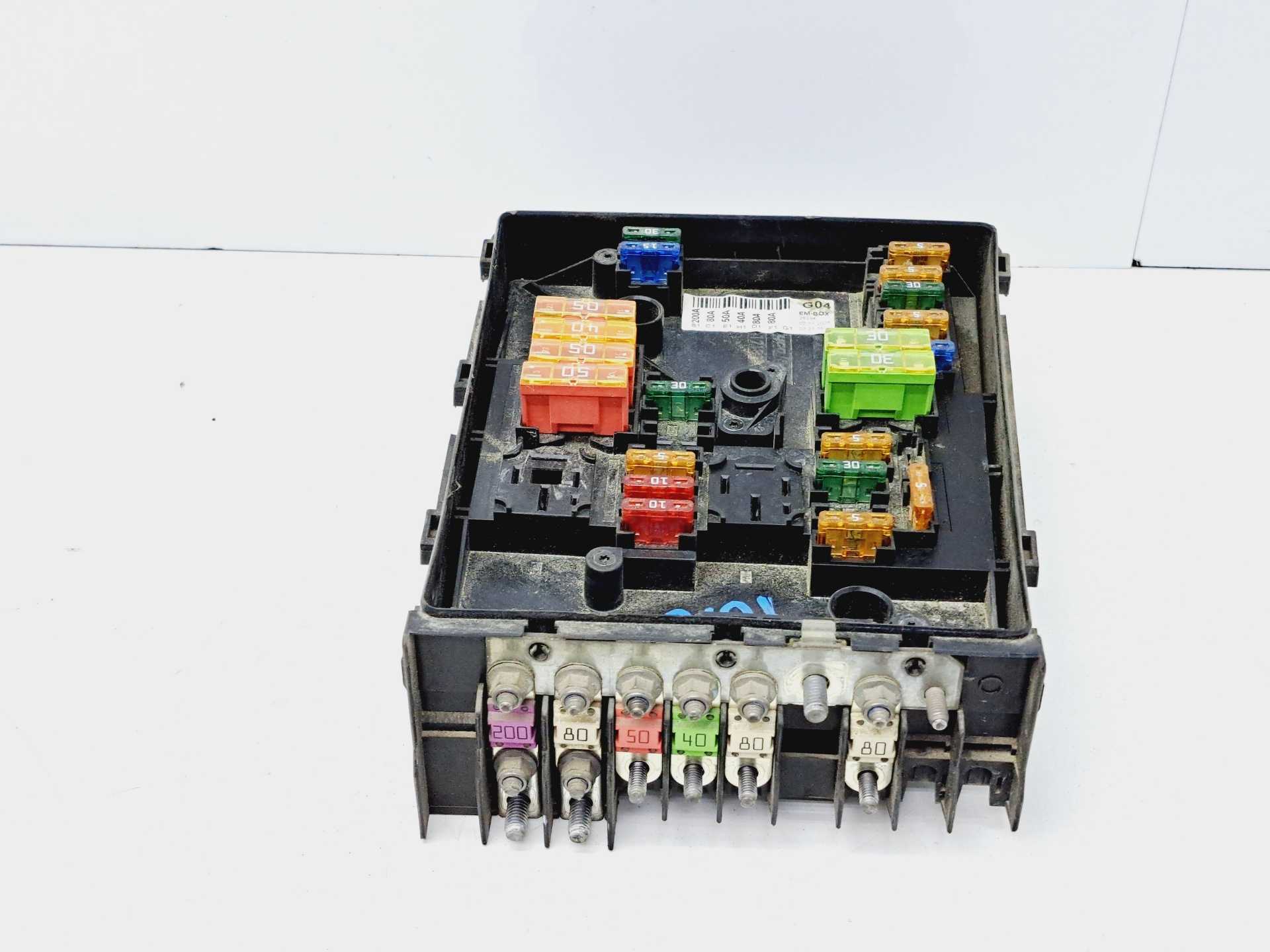 Recambio de caja reles / fusibles para volkswagen golf v berlina (1k1) 1.9 tdi referencia OEM IAM 1K0937125A  