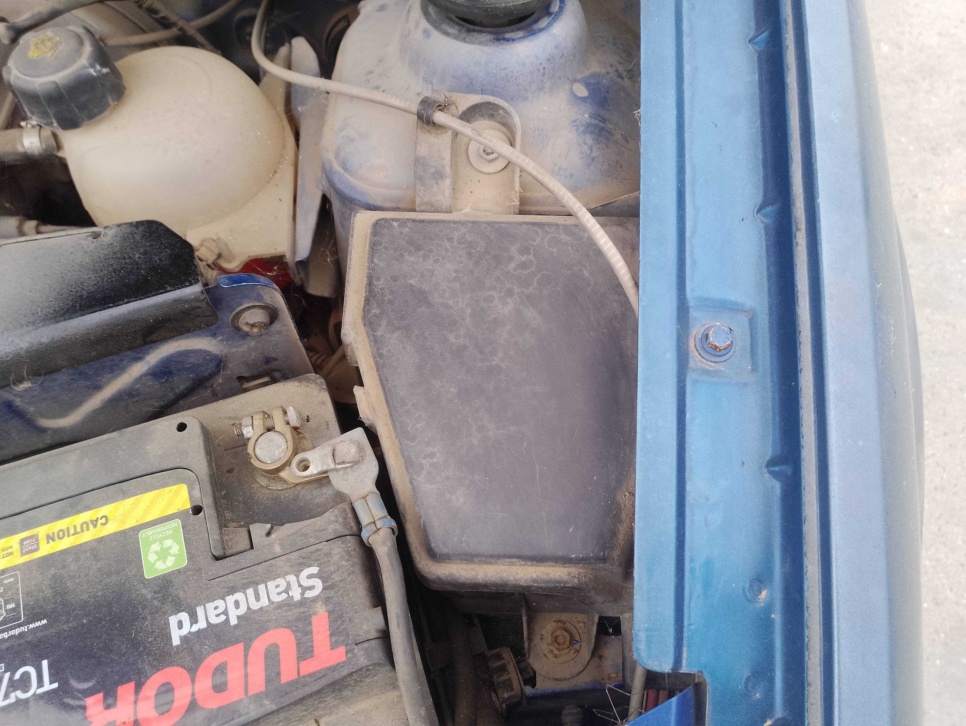 Recambio de caja reles / fusibles para dacia logan 1.5 dci diesel cat referencia OEM IAM   