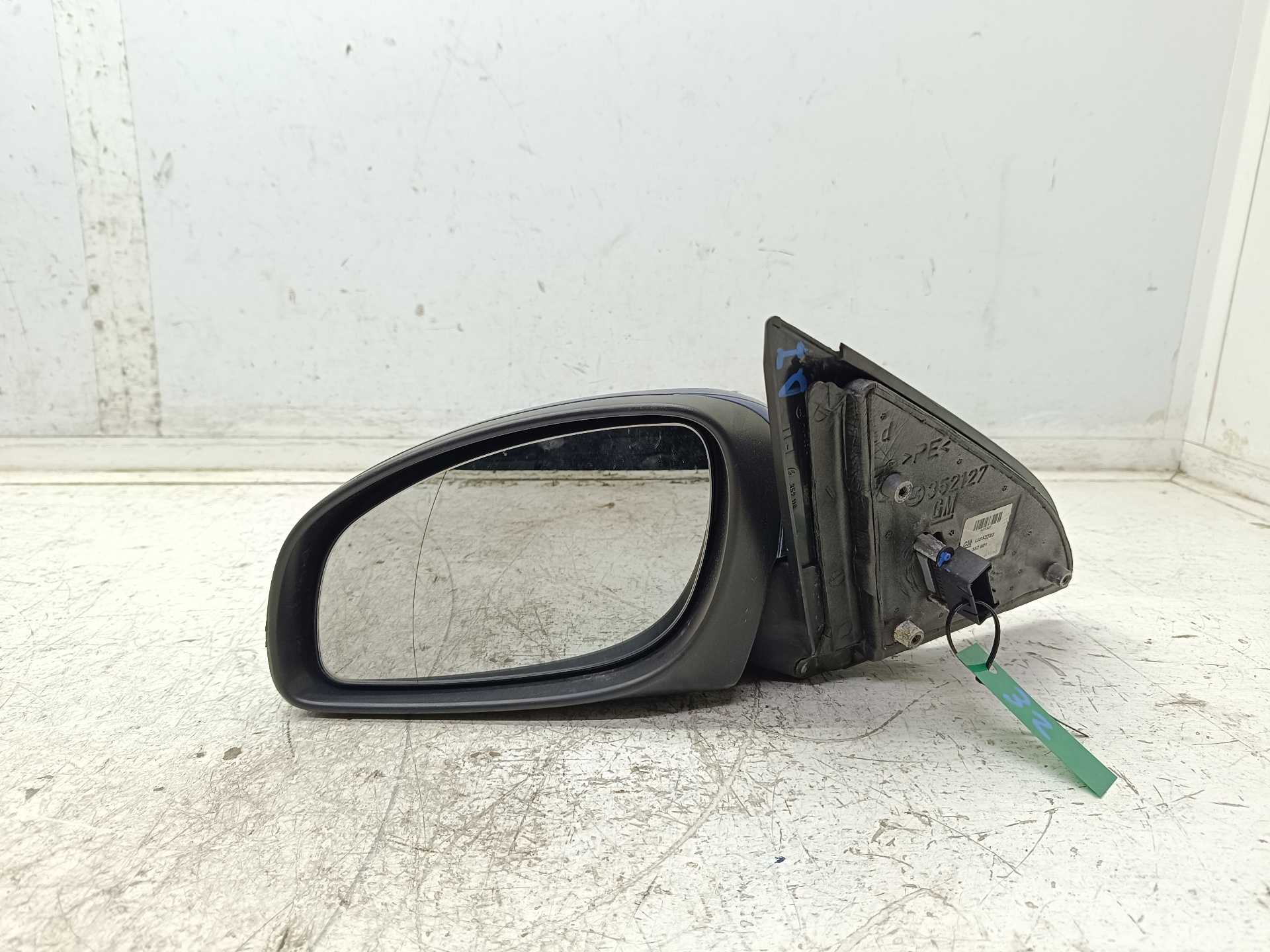Recambio de retrovisor izquierdo para opel vectra c berlina referencia OEM IAM 13253333  