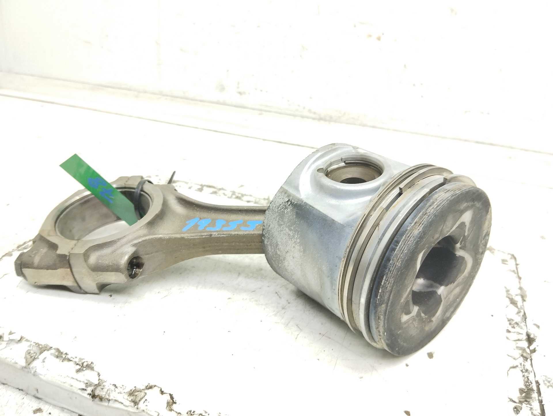 Recambio de piston para renault 110 referencia OEM IAM   
