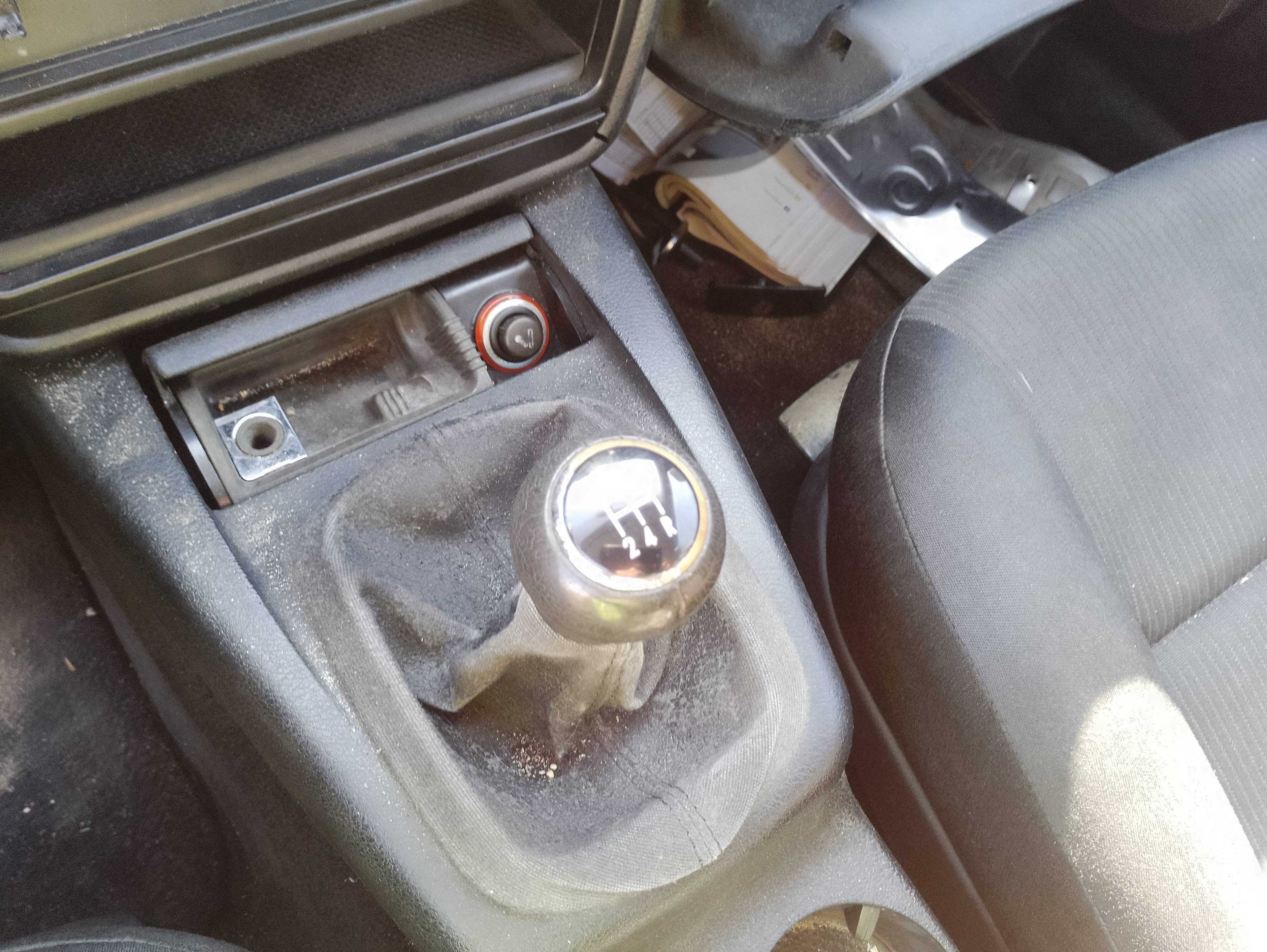 Recambio de palanca cambio para volkswagen passat berlina (3b3) advance referencia OEM IAM   