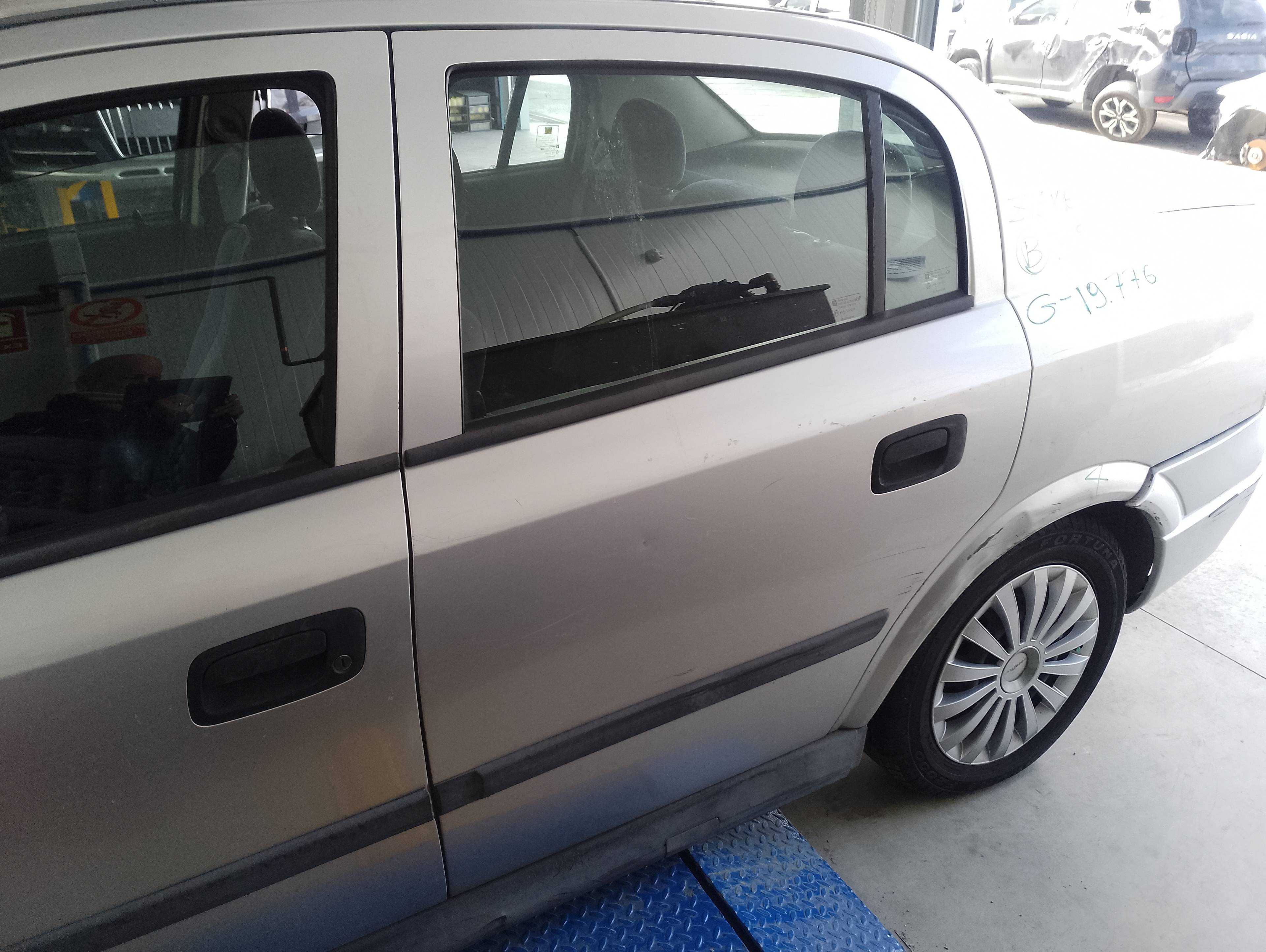 Recambio de puerta trasera izquierda para opel astra g berlina comfort referencia OEM IAM   