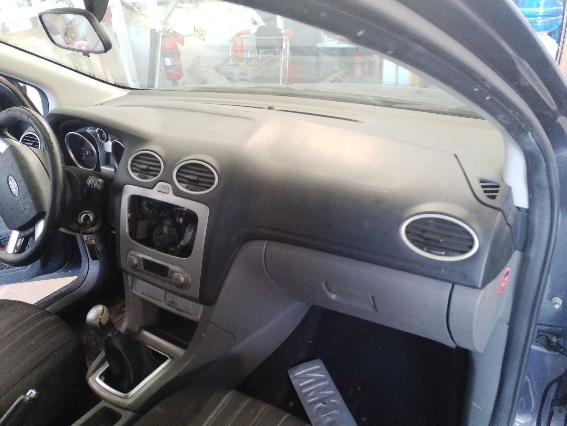 Recambio de salpicadero para ford focus ii (da_, hcp, dp) 1.6 tdci referencia OEM IAM 1567503  