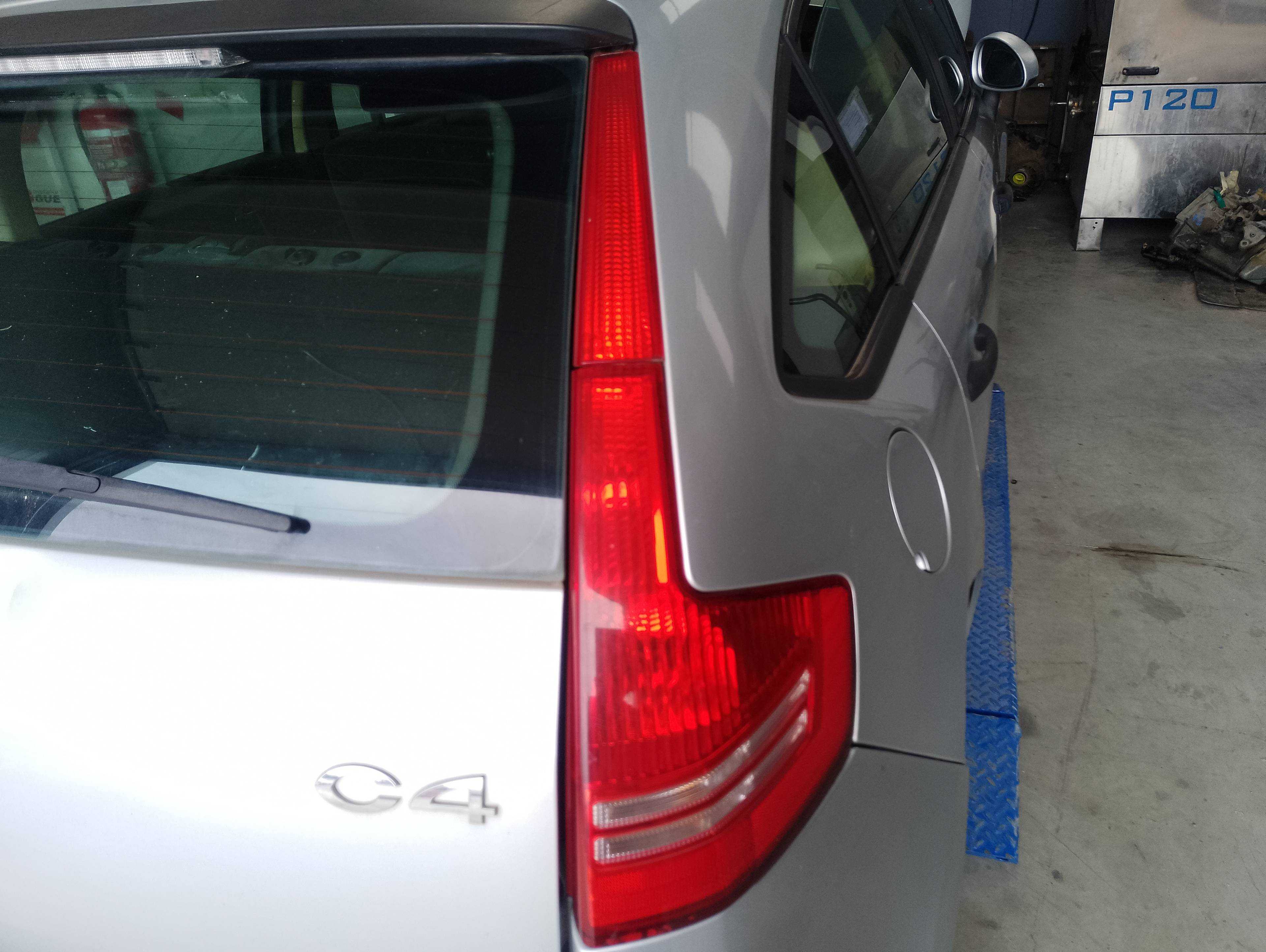 Recambio de piloto trasero derecho para citroën c4 berlina collection referencia OEM IAM   