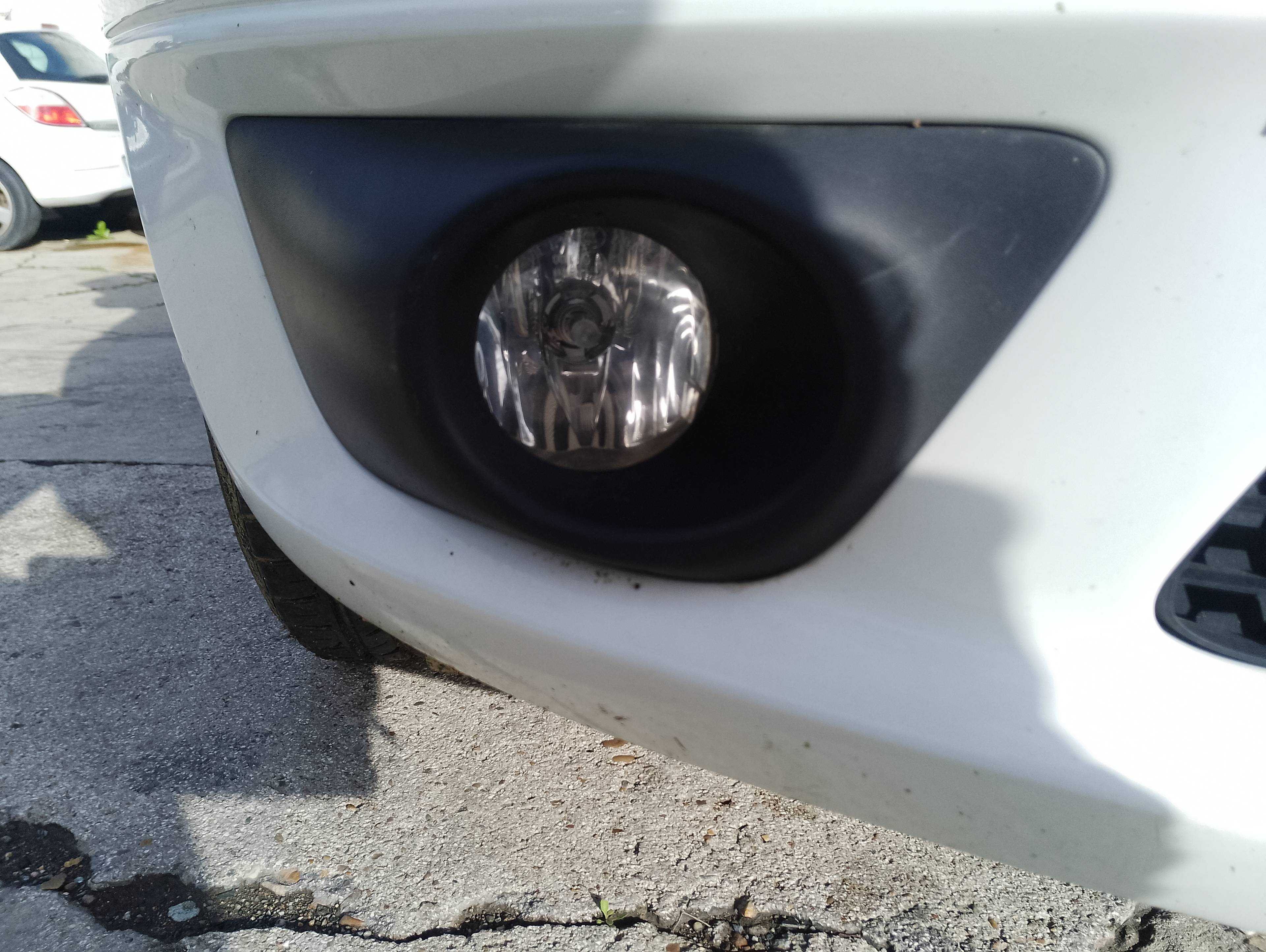 Recambio de faro antiniebla derecho para dacia logan mcv ii laureate referencia OEM IAM   