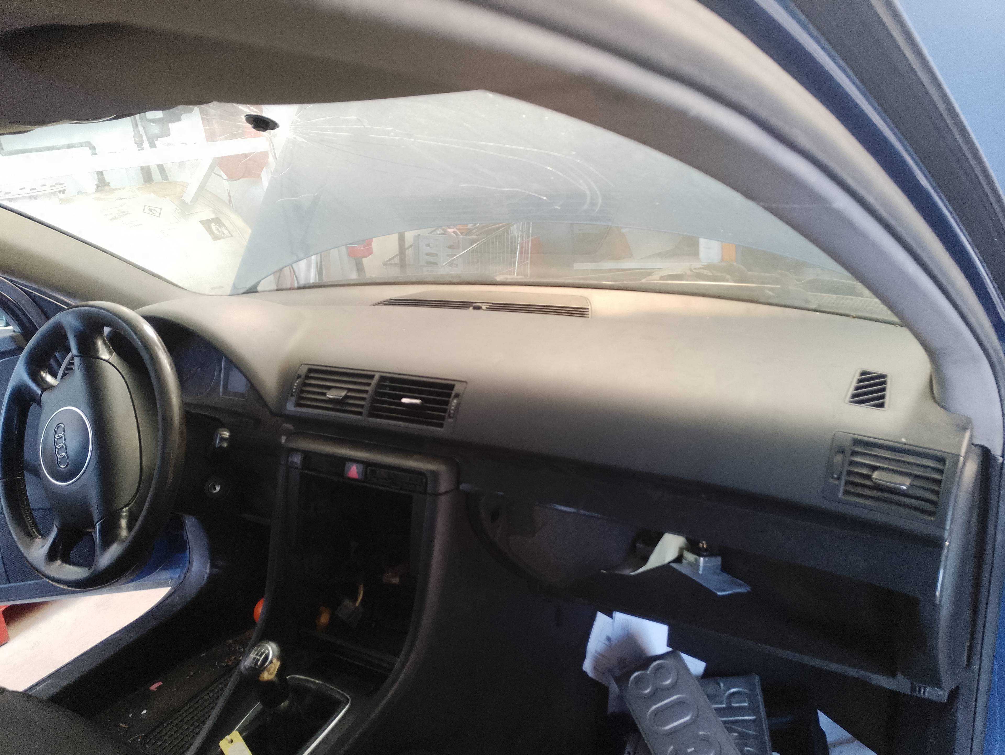 Recambio de salpicadero para audi a4 avant (8e) 1.9 tdi (96kw) referencia OEM IAM   