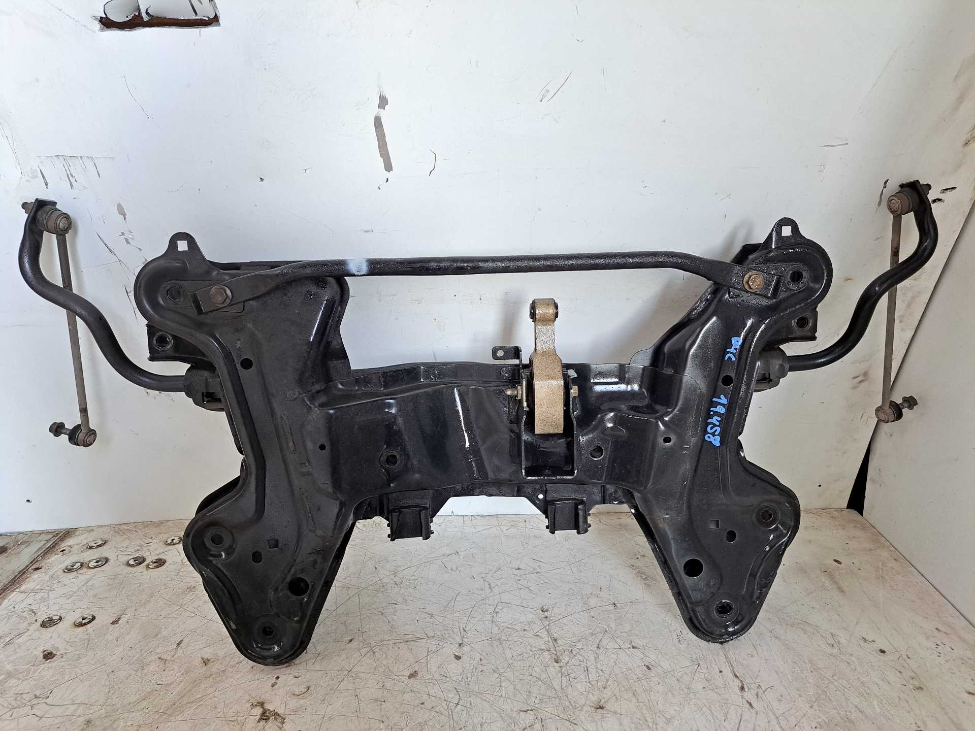 Recambio de cuna motor para peugeot 208 style referencia OEM IAM   