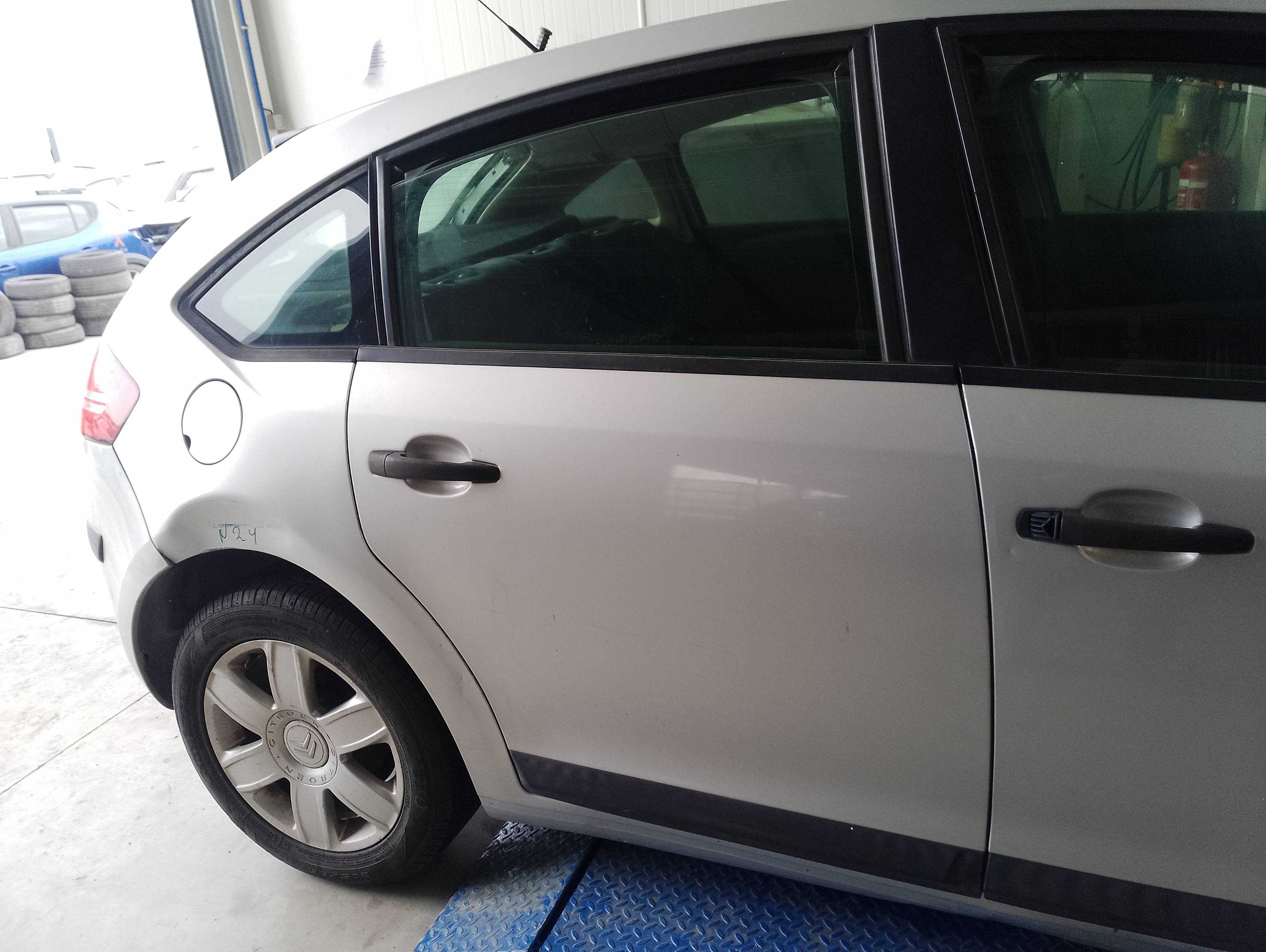 Recambio de puerta trasera derecha para citroën c4 berlina collection referencia OEM IAM   