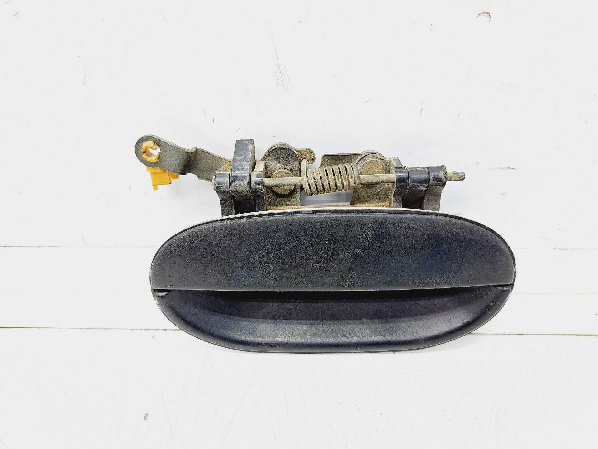 Recambio de maneta exterior trasera derecha para hyundai accent (x3) 1.3 gls automático referencia OEM IAM 836622000  