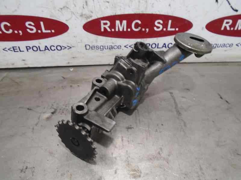 Recambio de bomba aceite para renault trafic combi (ab 4.01) 1.9 diesel referencia OEM IAM 7700100894  