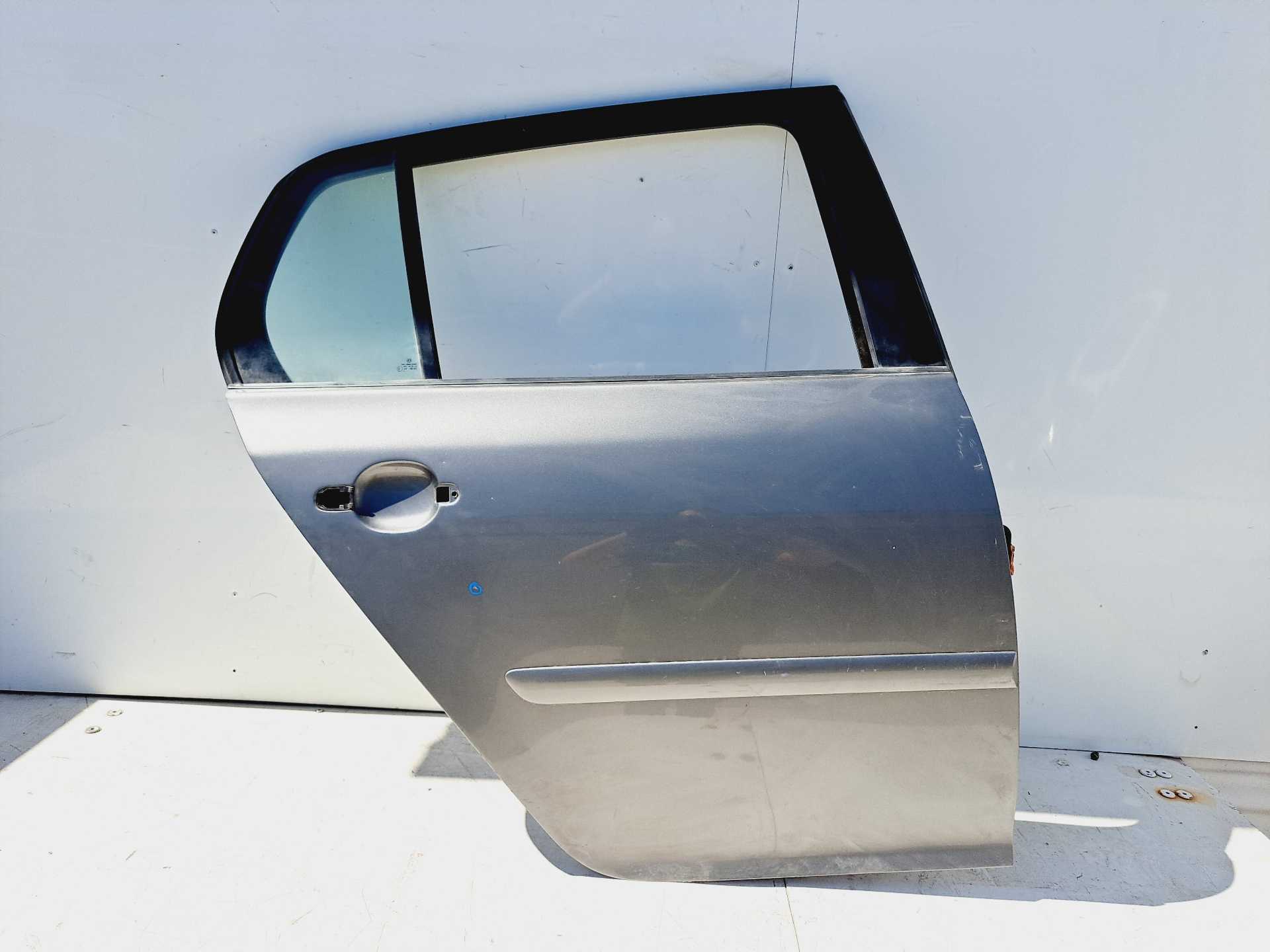 Recambio de puerta trasera derecha para volkswagen golf v berlina (1k1) 1.9 tdi referencia OEM IAM   