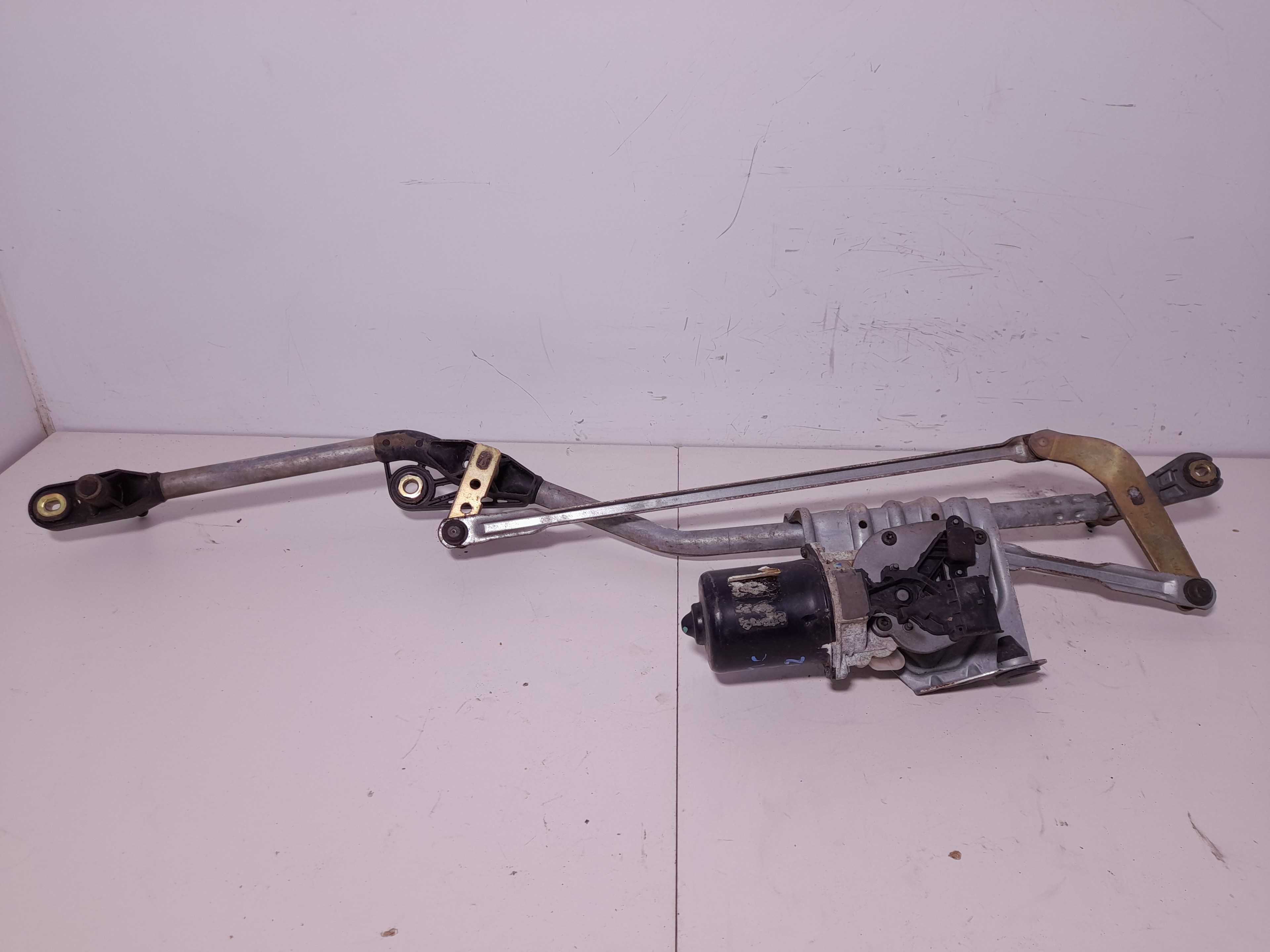 Recambio de motor limpia delantero para renault scenic ii 1.9 dci diesel referencia OEM IAM   