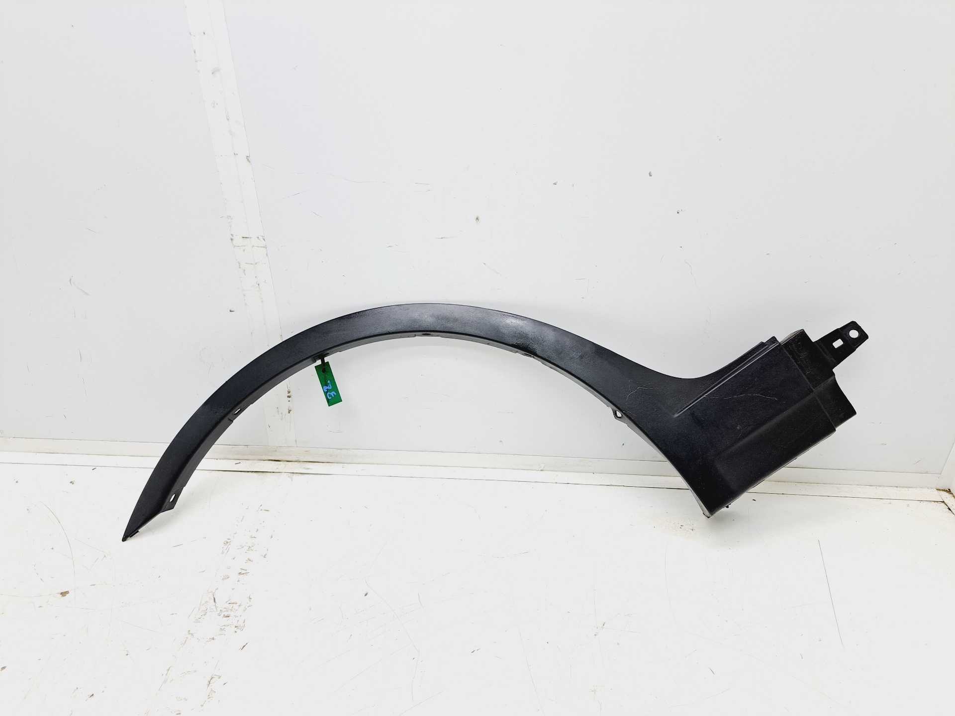 Recambio de aletin delantero izquierdo para bmw x3 (e83) 2.0d referencia OEM IAM 51773405817  