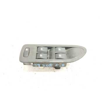 MANDO ELEVALUNAS DELANTERO IZQUIERDO 8200397299 