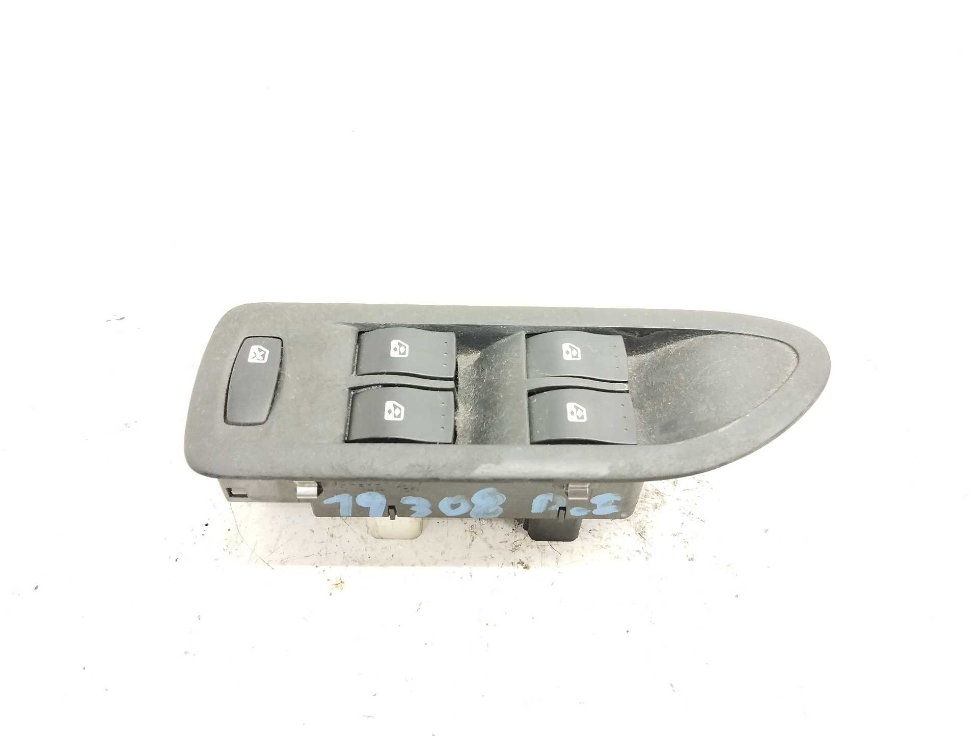 Recambio de mando elevalunas delantero izquierdo para renault laguna ii (bg0) authentique referencia OEM IAM 8200397299  