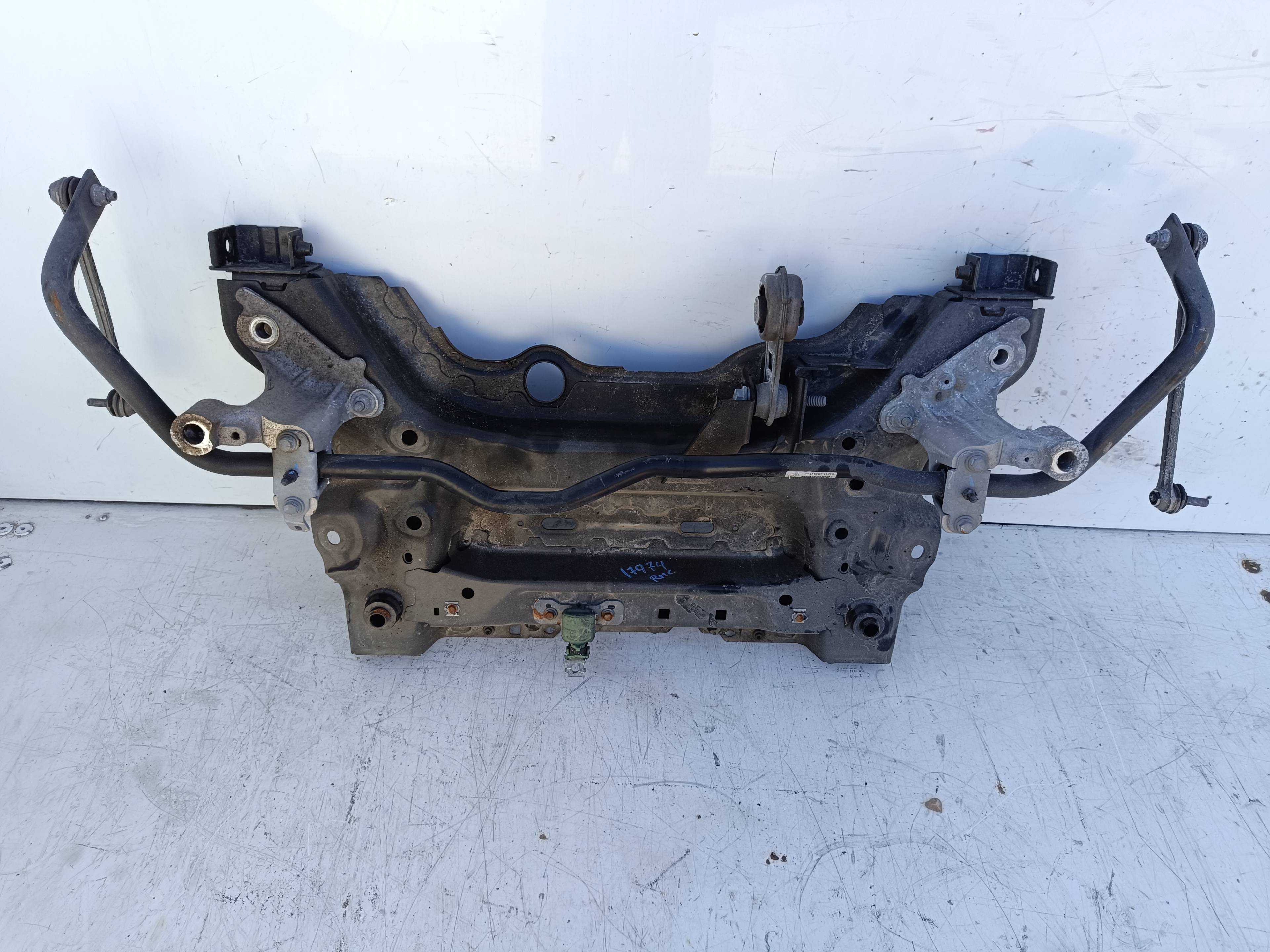 Recambio de cuna motor para renault megane iv grandtour 1.6 dci diesel fap energy referencia OEM IAM 4849923  