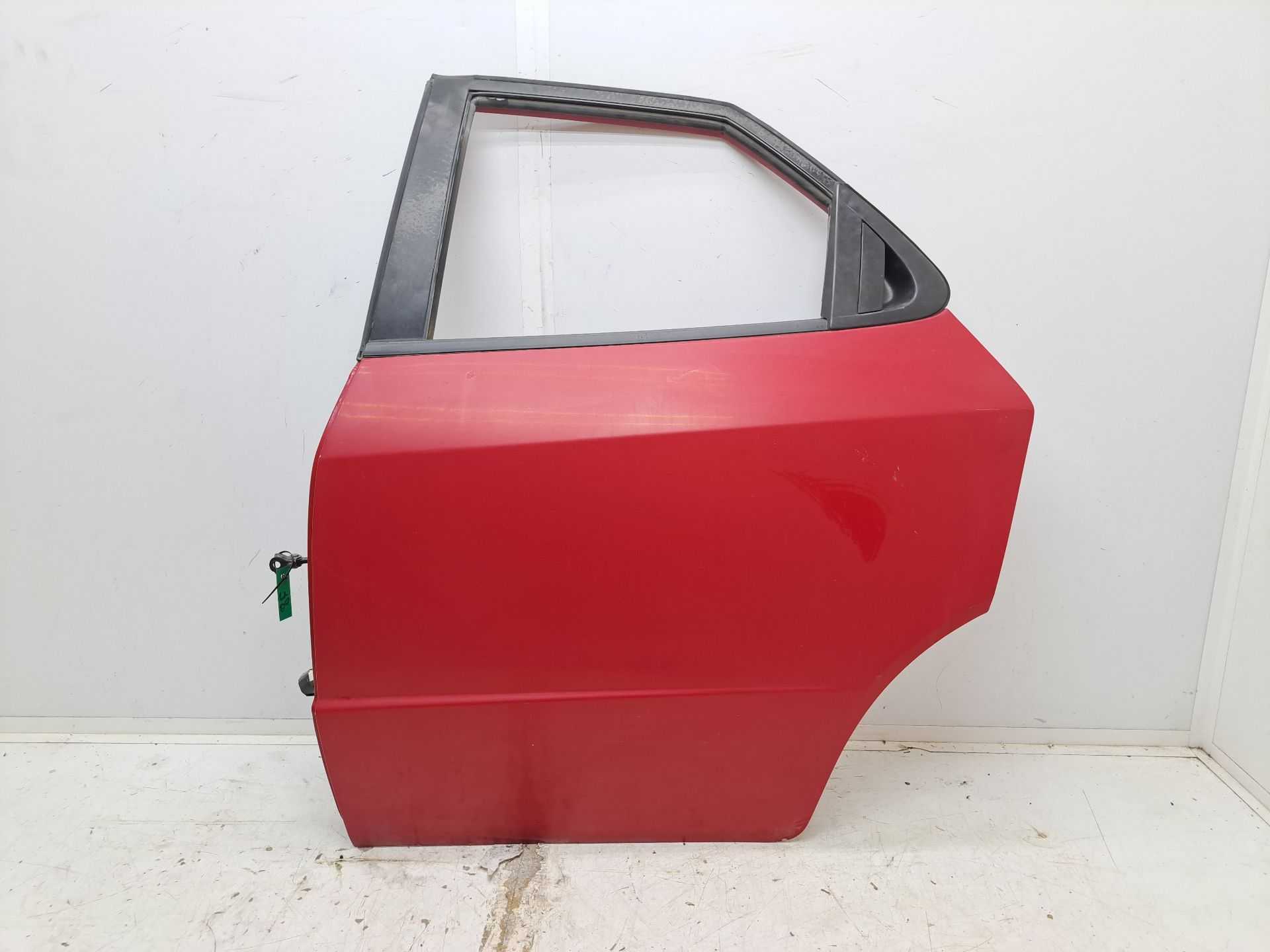 Recambio de puerta trasera izquierda para honda civic berlina 5 (fk) 1.8 comfort referencia OEM IAM   