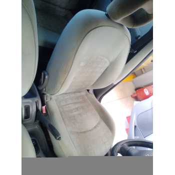ASIENTO DELANTERO IZQUIERDO 