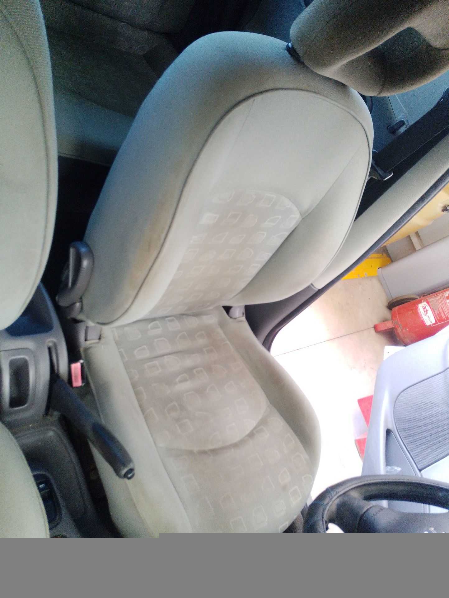 Recambio de asiento delantero izquierdo para peugeot 206 hatchback (2a/c) 1.4 i referencia OEM IAM   