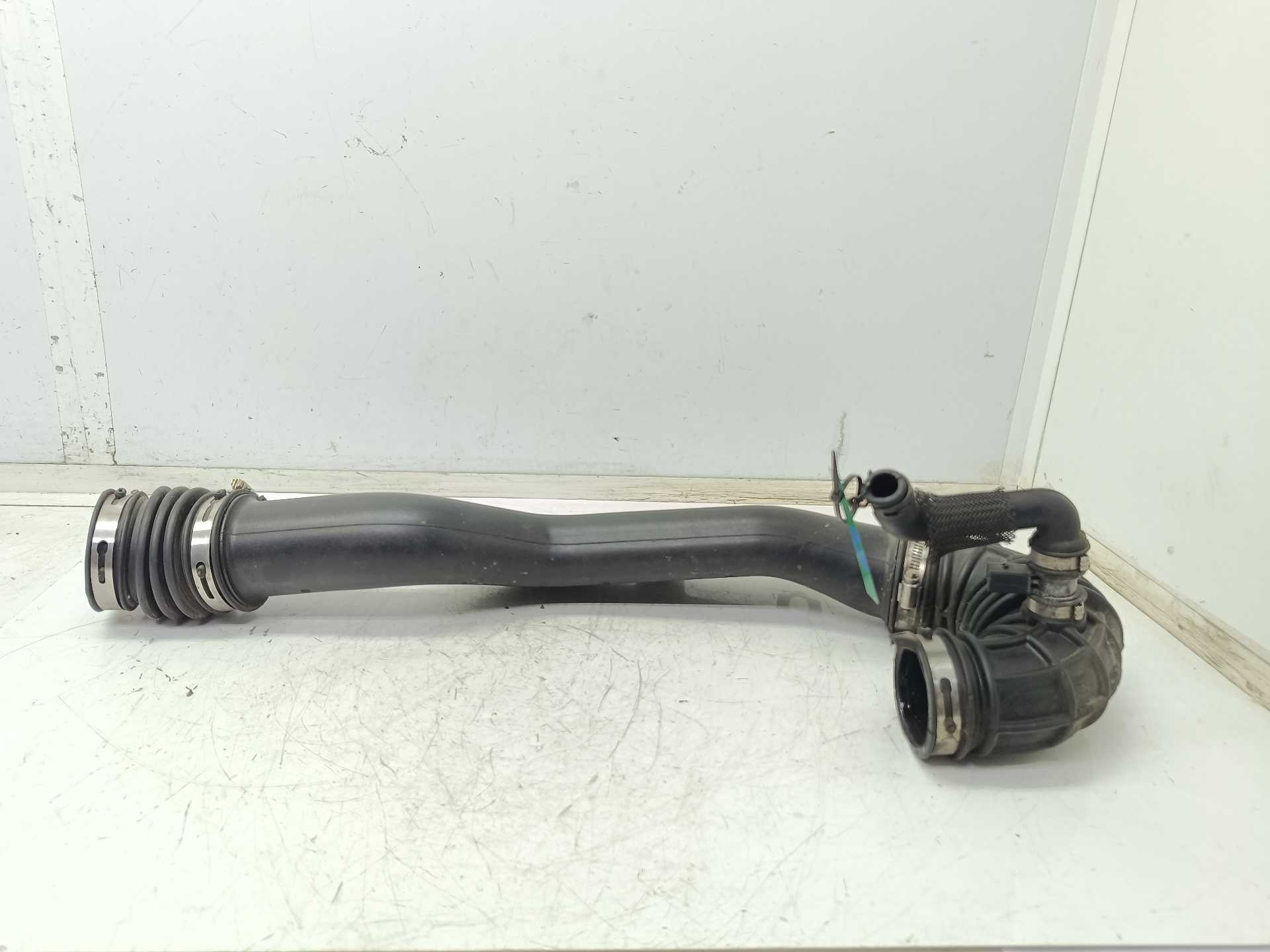Recambio de tubo de admision para fiat freemont (345) urban referencia OEM IAM 04627073AE  