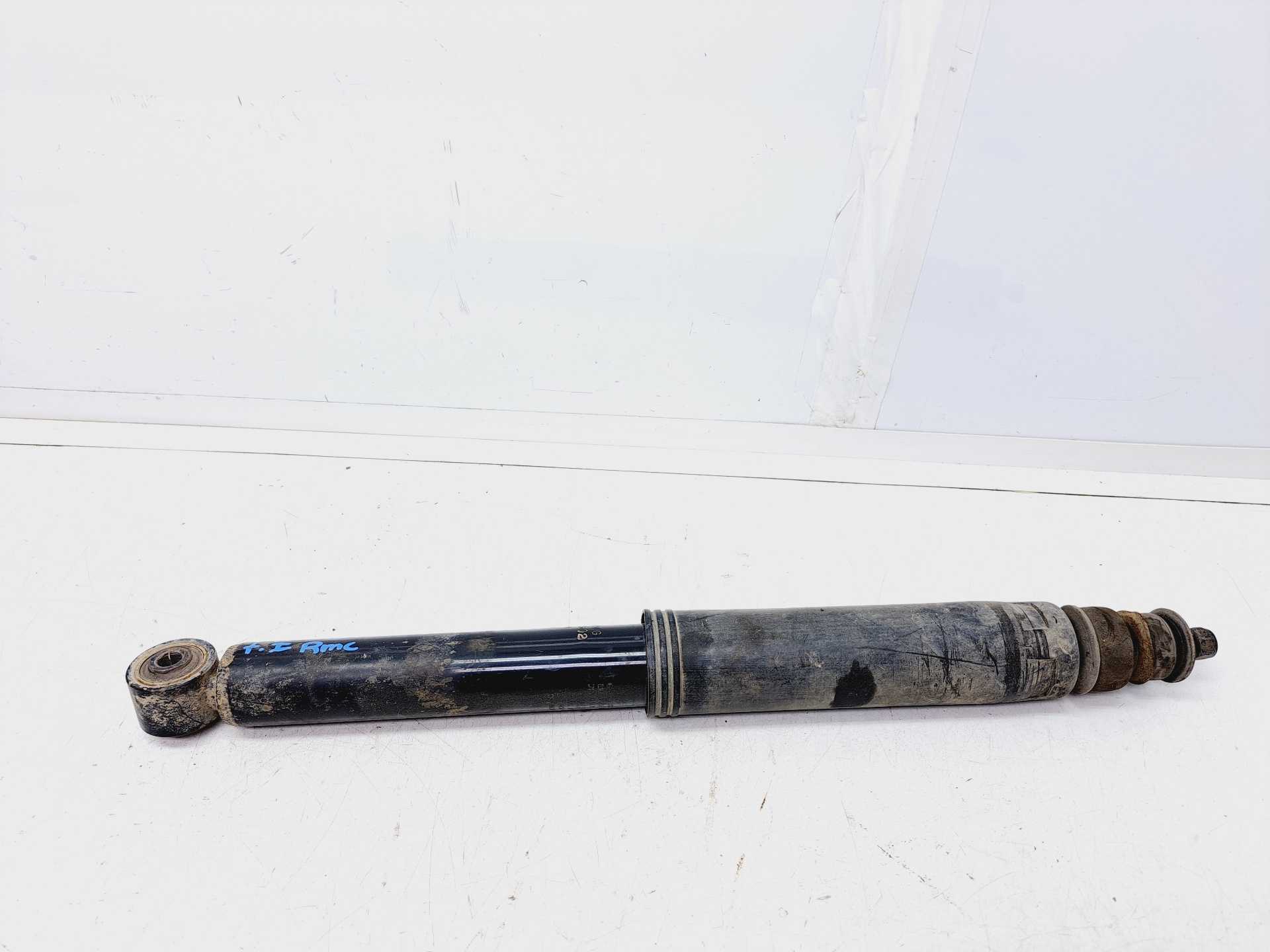 Recambio de amortiguador trasero izquierdo para ssangyong kyron 2.0 referencia OEM IAM 4531009502  