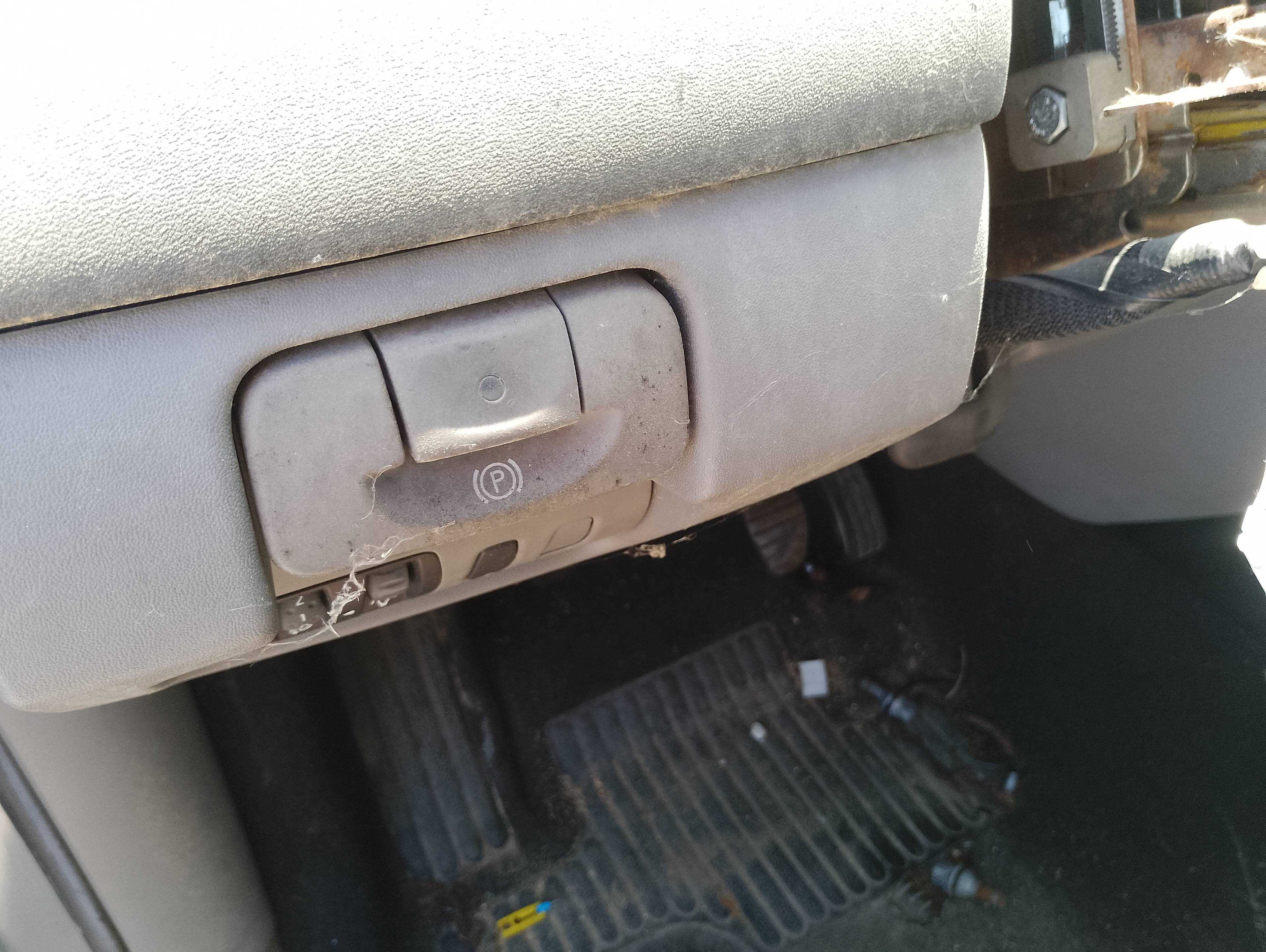 Recambio de palanca freno para renault scenic ii 1.9 dci diesel referencia OEM IAM   