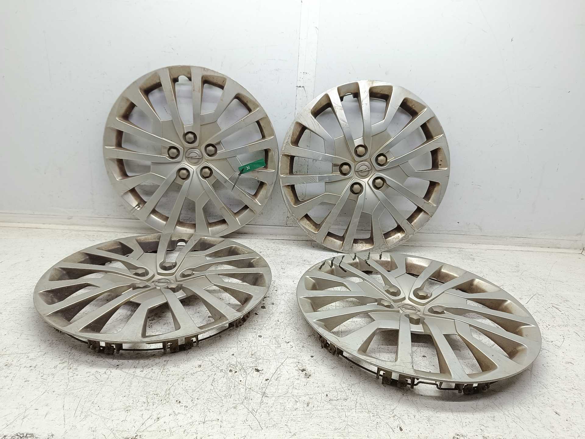 Recambio de tapacubos para opel vivaro furgón l express referencia OEM IAM 9833693377  