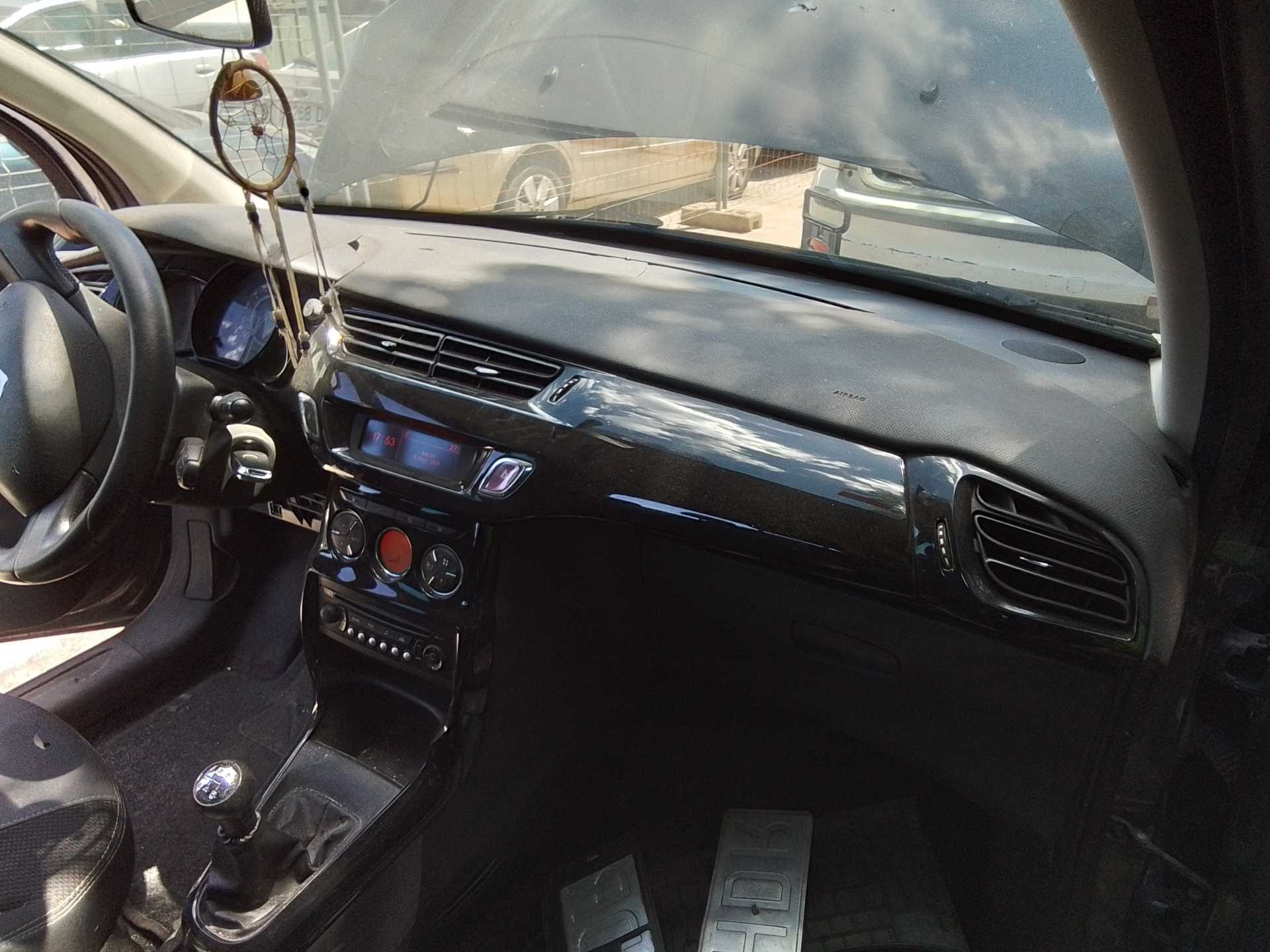 Recambio de salpicadero para citroën c3 selection referencia OEM IAM   
