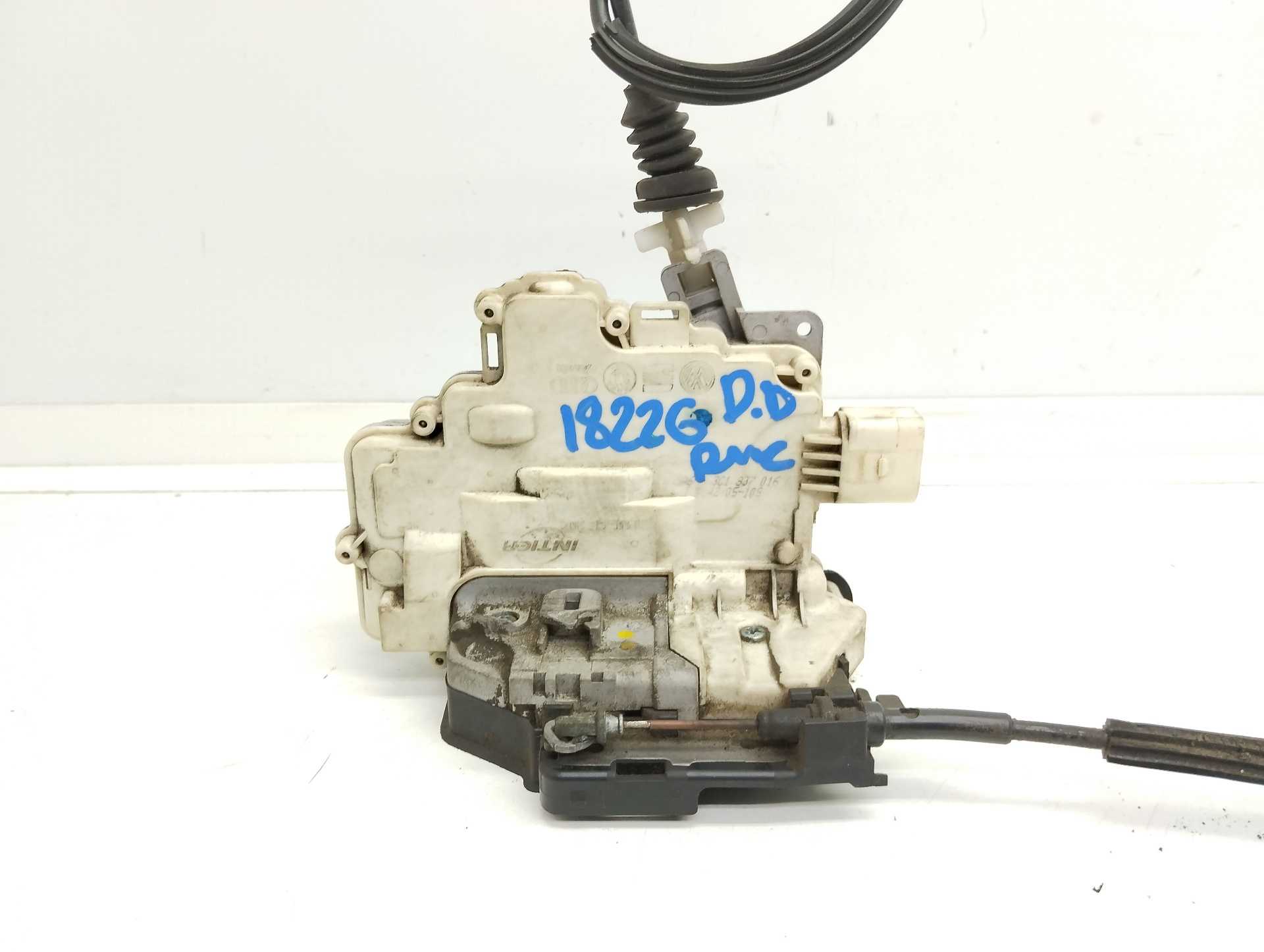 Recambio de cerradura puerta delantera derecha para volkswagen passat berlina (3c2) advance referencia OEM IAM 3C1837016A  