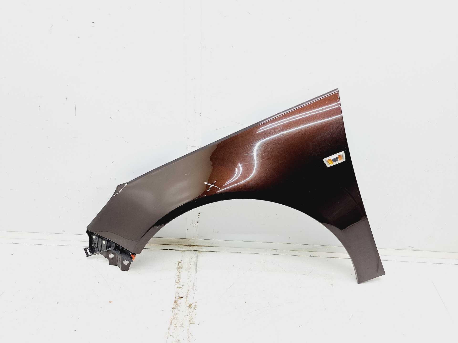 Recambio de aleta delantera izquierda para opel insignia berlina selective referencia OEM IAM 22950851 13277520 1698958580