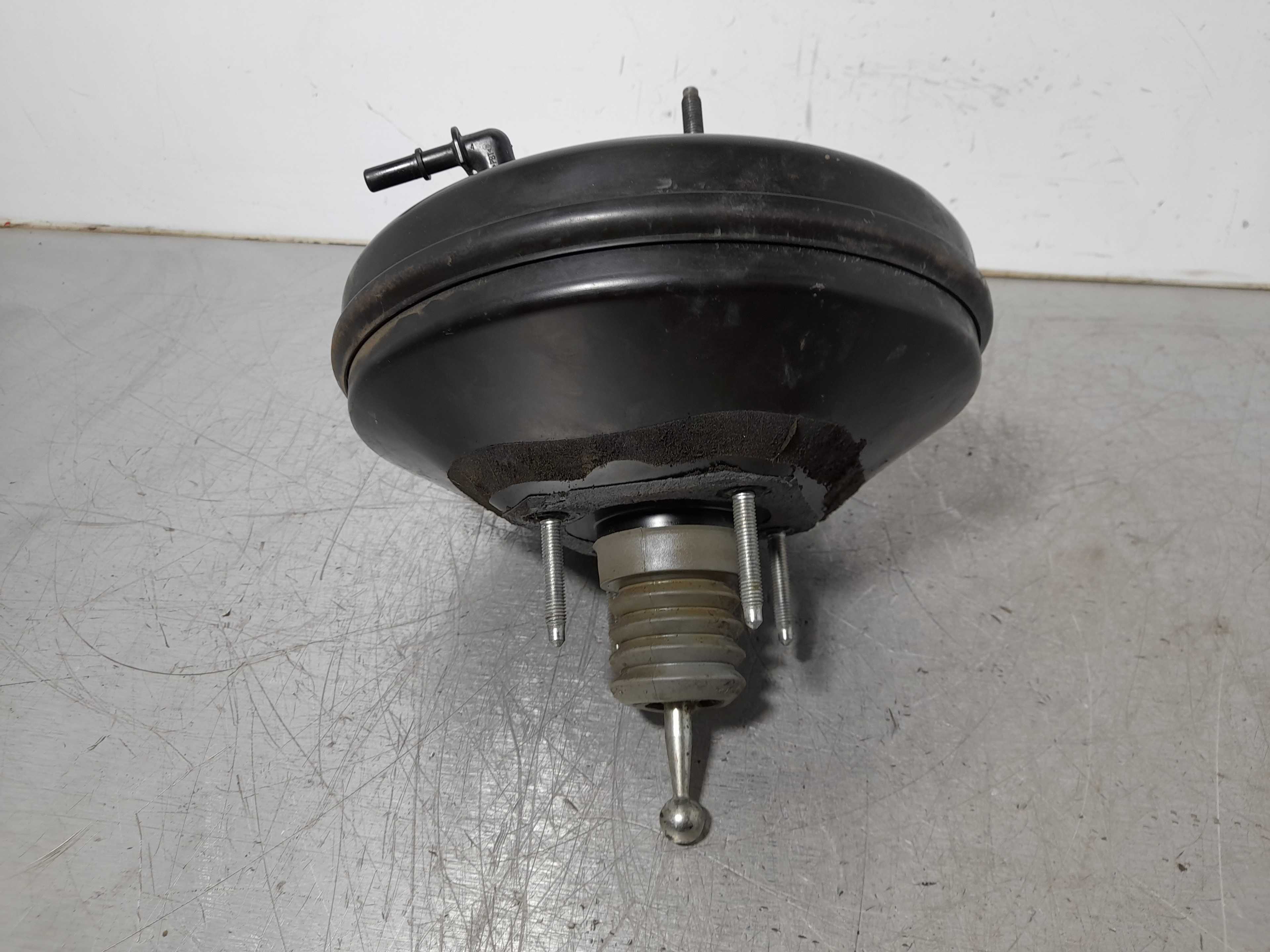 Recambio de servofreno para citroën c3 selection referencia OEM IAM 9672460680 BOSCH 