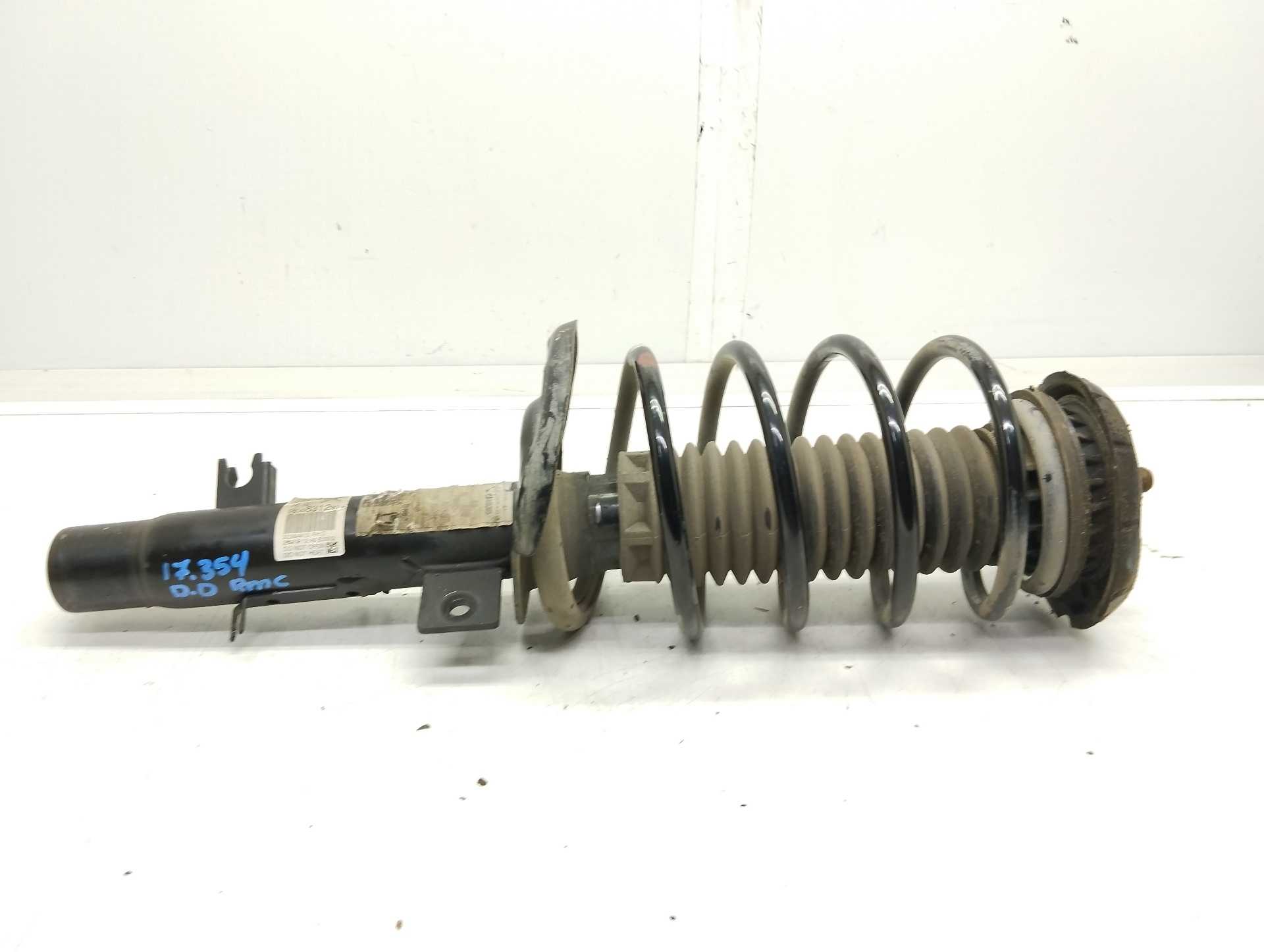Recambio de amortiguador delantero derecho para peugeot 208 1.2 12v e-vti referencia OEM IAM 9804831280 22284412RHD 