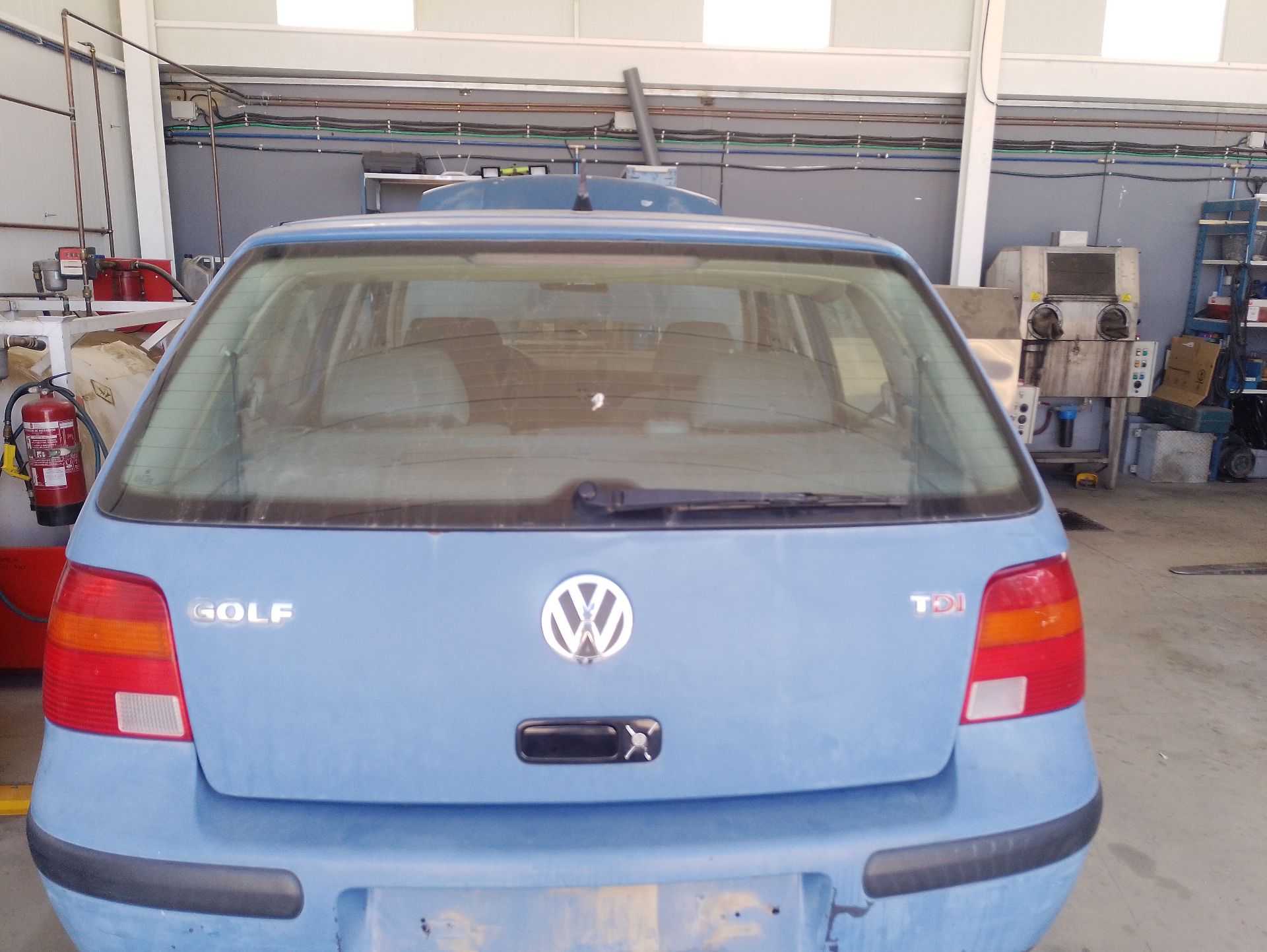 Recambio de porton trasero para volkswagen golf iv (1j1) 1.9 sdi referencia OEM IAM 1J6827025G  