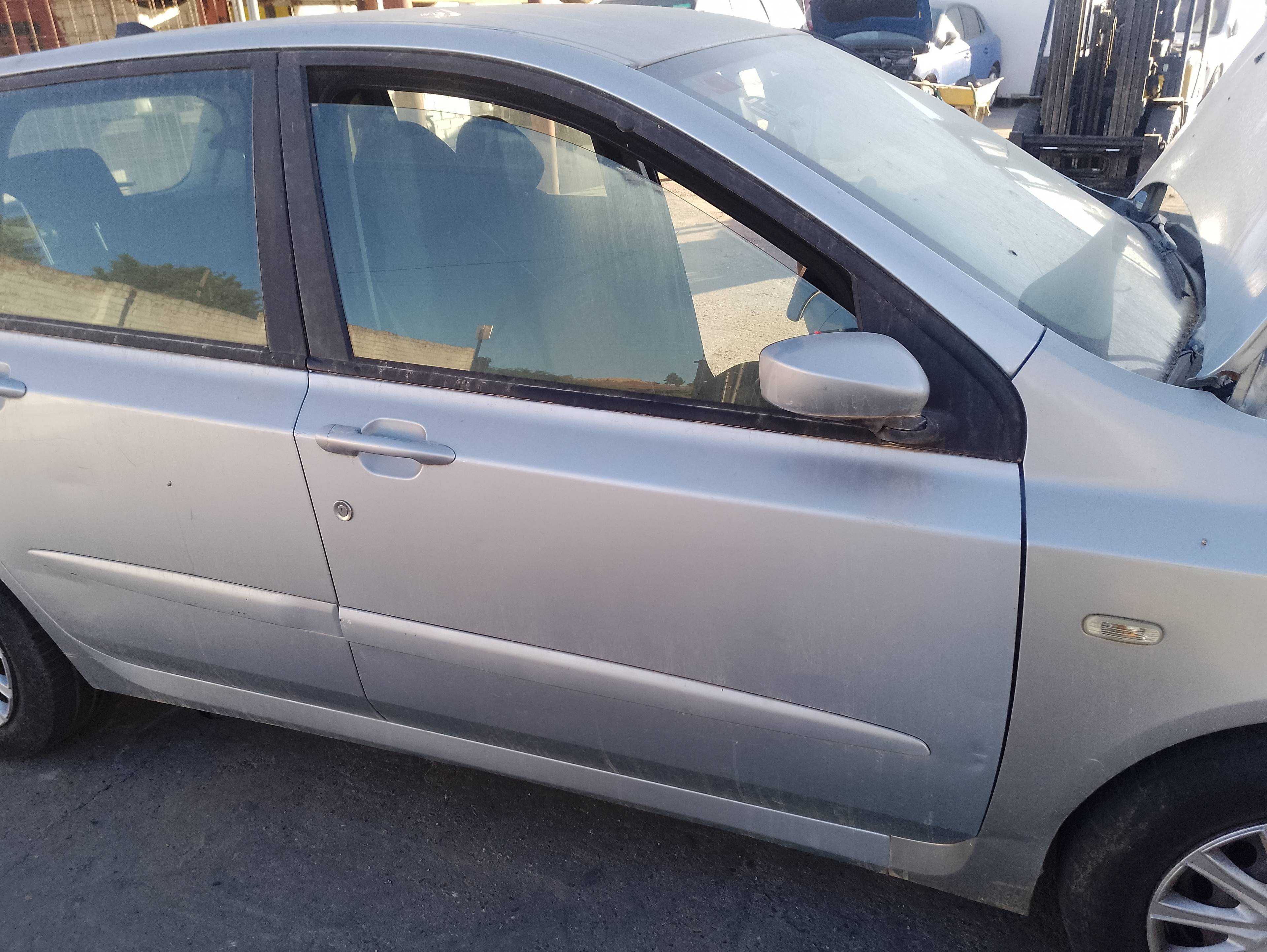 Recambio de puerta delantera derecha para fiat stilo (192) 1.9 120 dynamic multijet referencia OEM IAM   