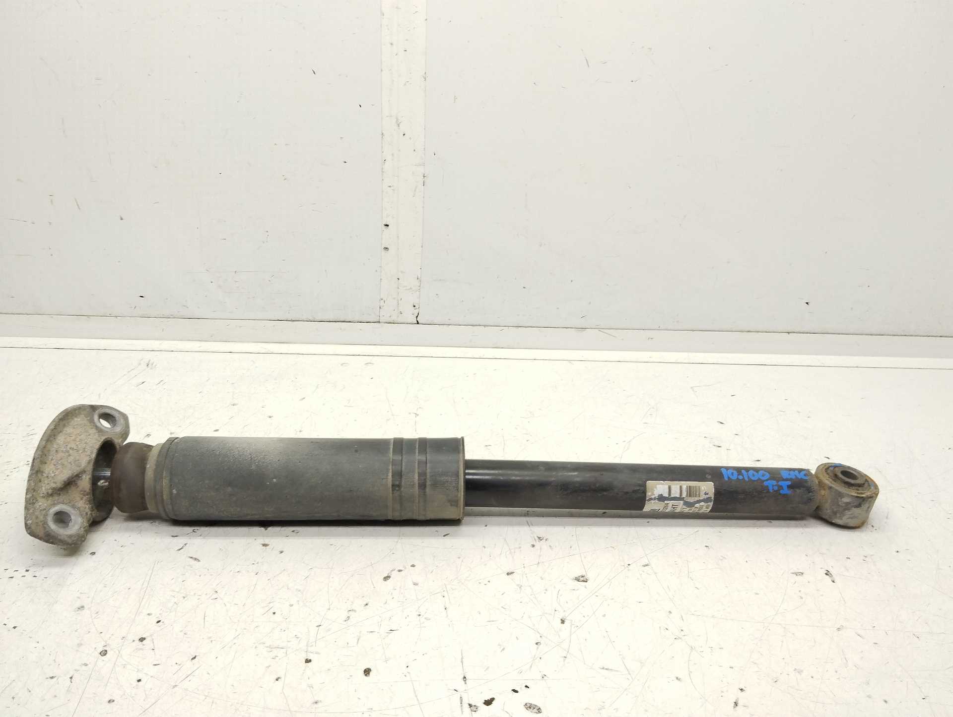 Recambio de amortiguador trasero izquierdo para chevrolet cruze ls referencia OEM IAM GM1333265  