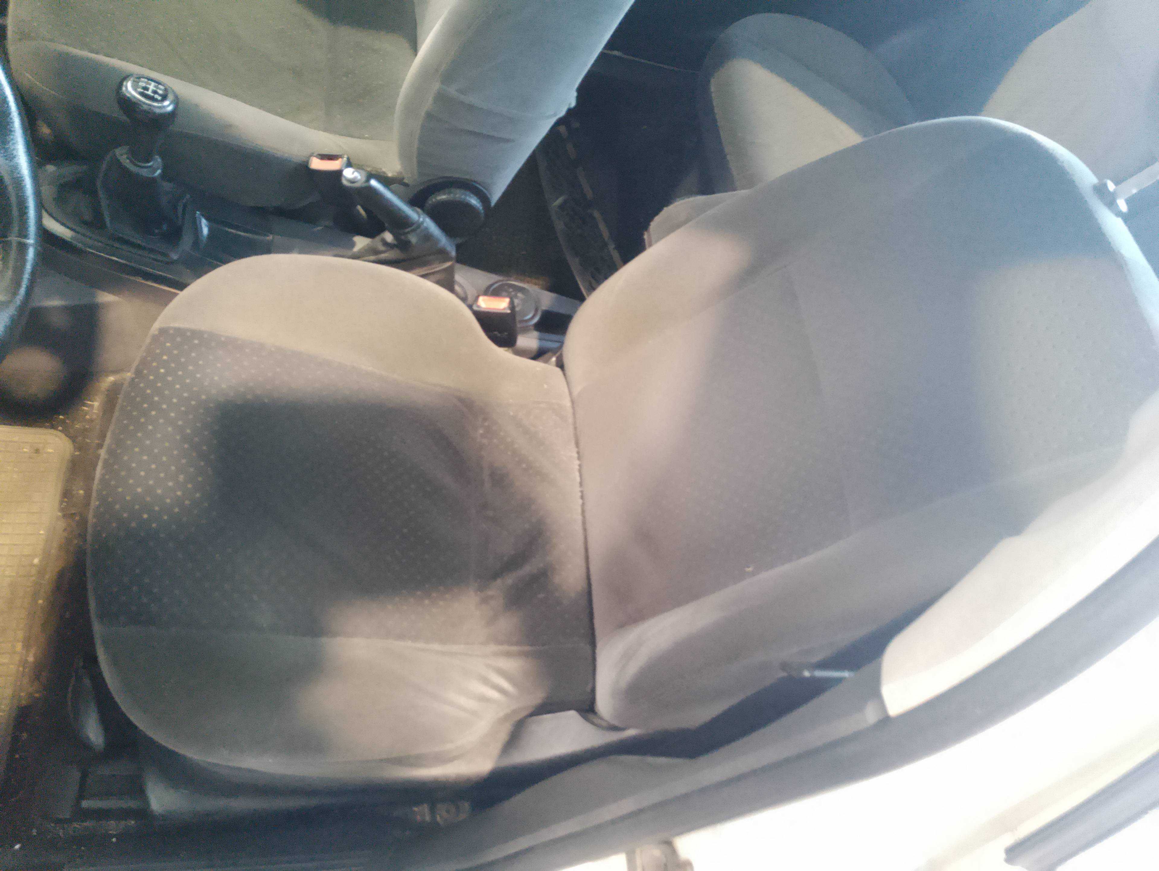Recambio de asiento delantero izquierdo para ford focus berlina (cak) ambiente referencia OEM IAM   
