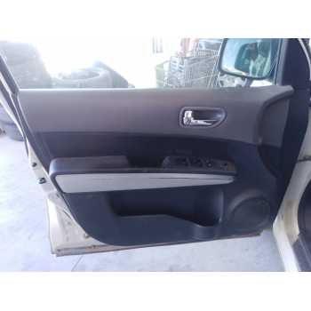 GUARNECIDO PUERTA DELANTERA IZQUIERDA 