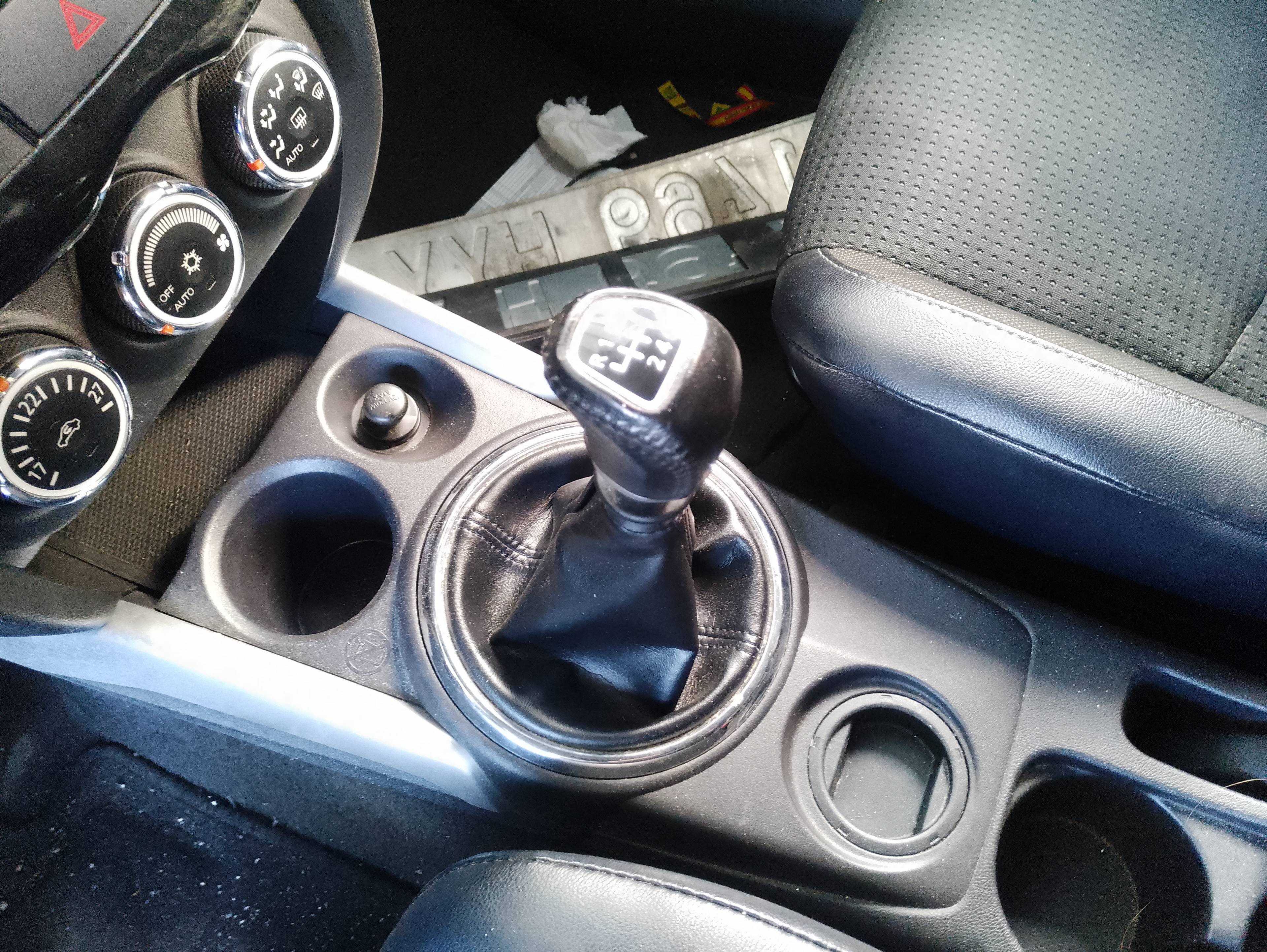 Recambio de palanca cambio para citroën c4 aircross attraction referencia OEM IAM   