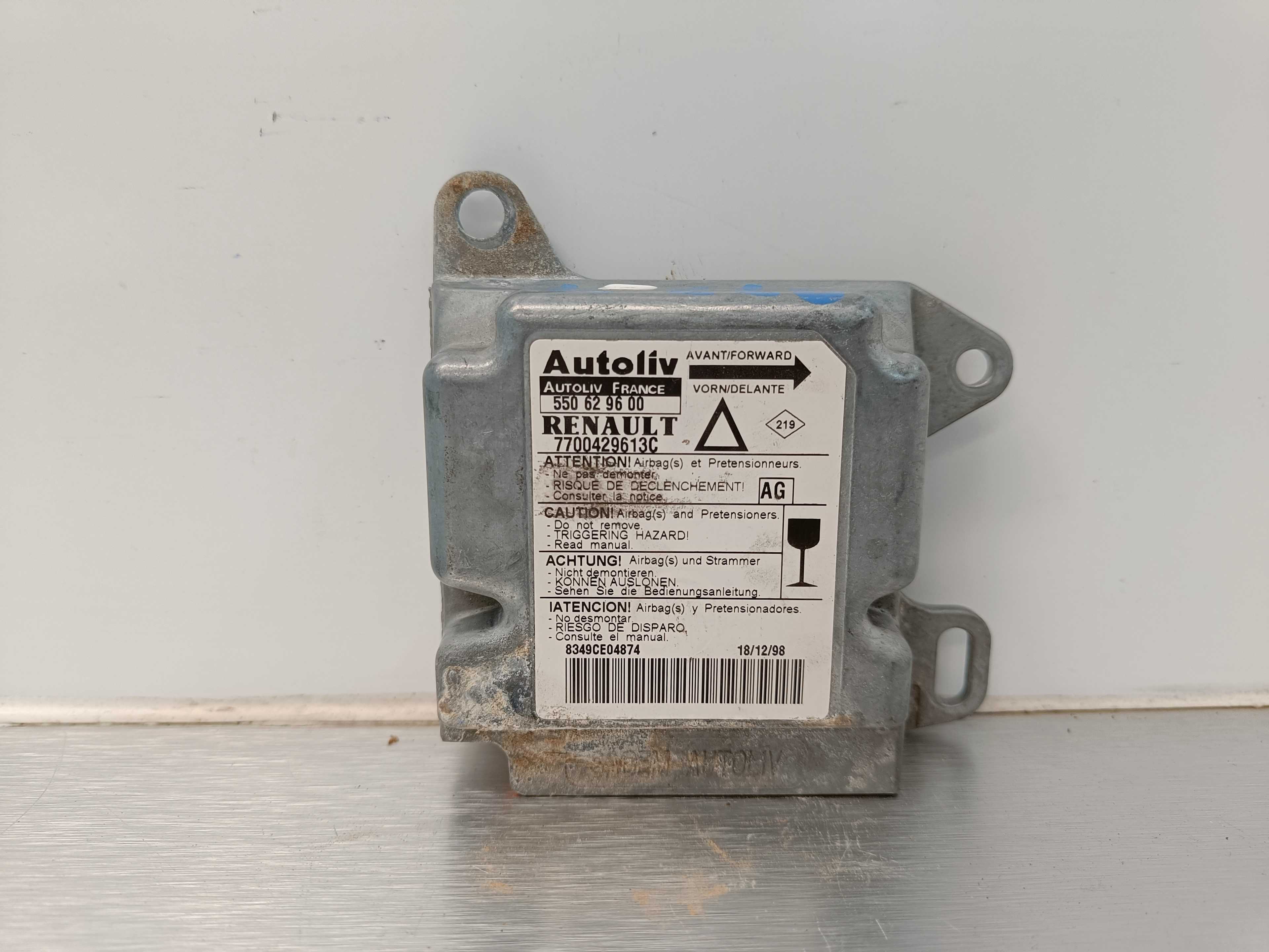 Recambio de centralita airbag para renault laguna grandtour (k56) 1.9 dci rt referencia OEM IAM 550629600  