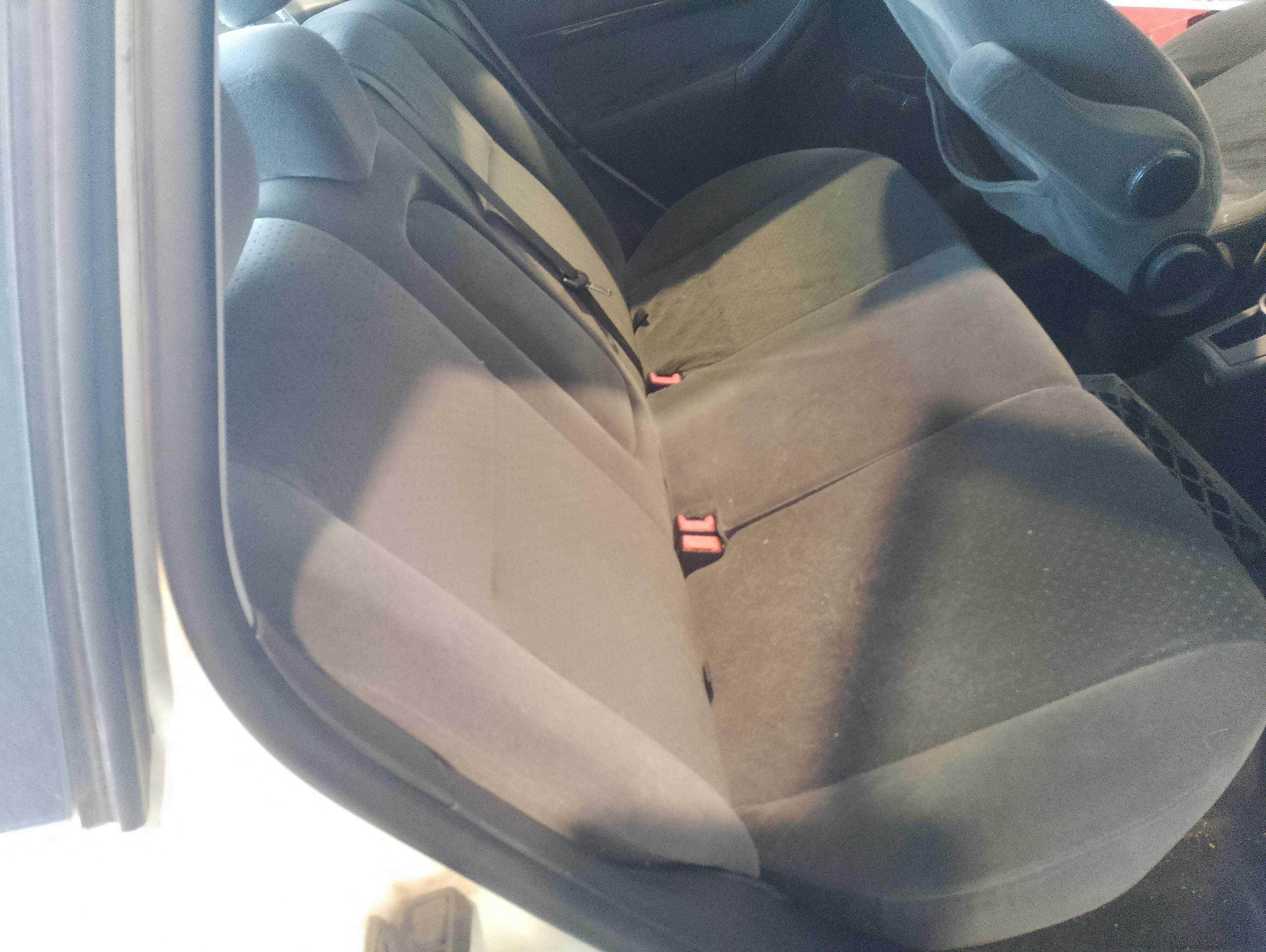 Recambio de asientos traseros para ford focus berlina (cak) ambiente referencia OEM IAM   
