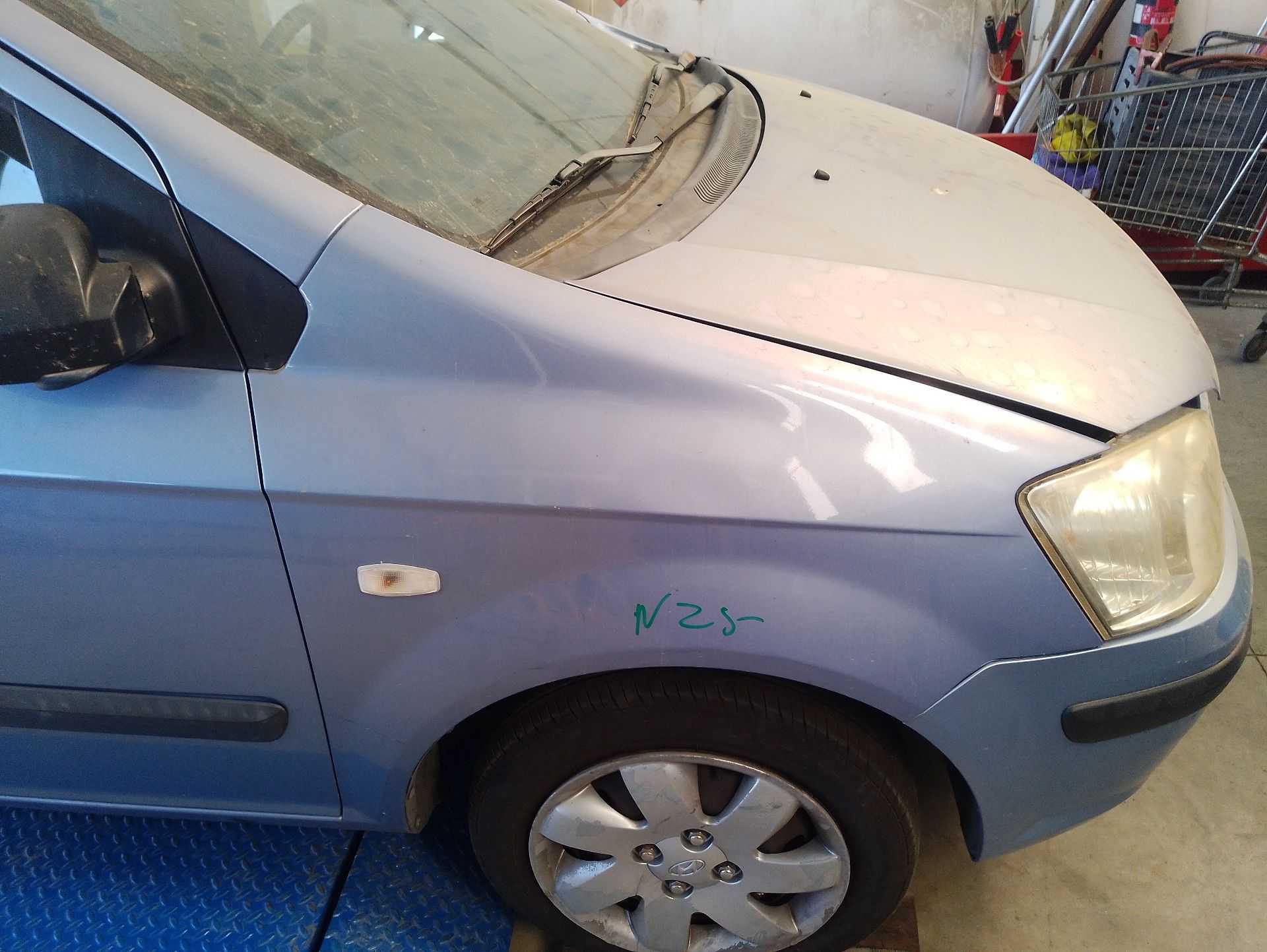 Recambio de aleta delantera derecha para hyundai getz (tb) 1.1 referencia OEM IAM 663211C600  