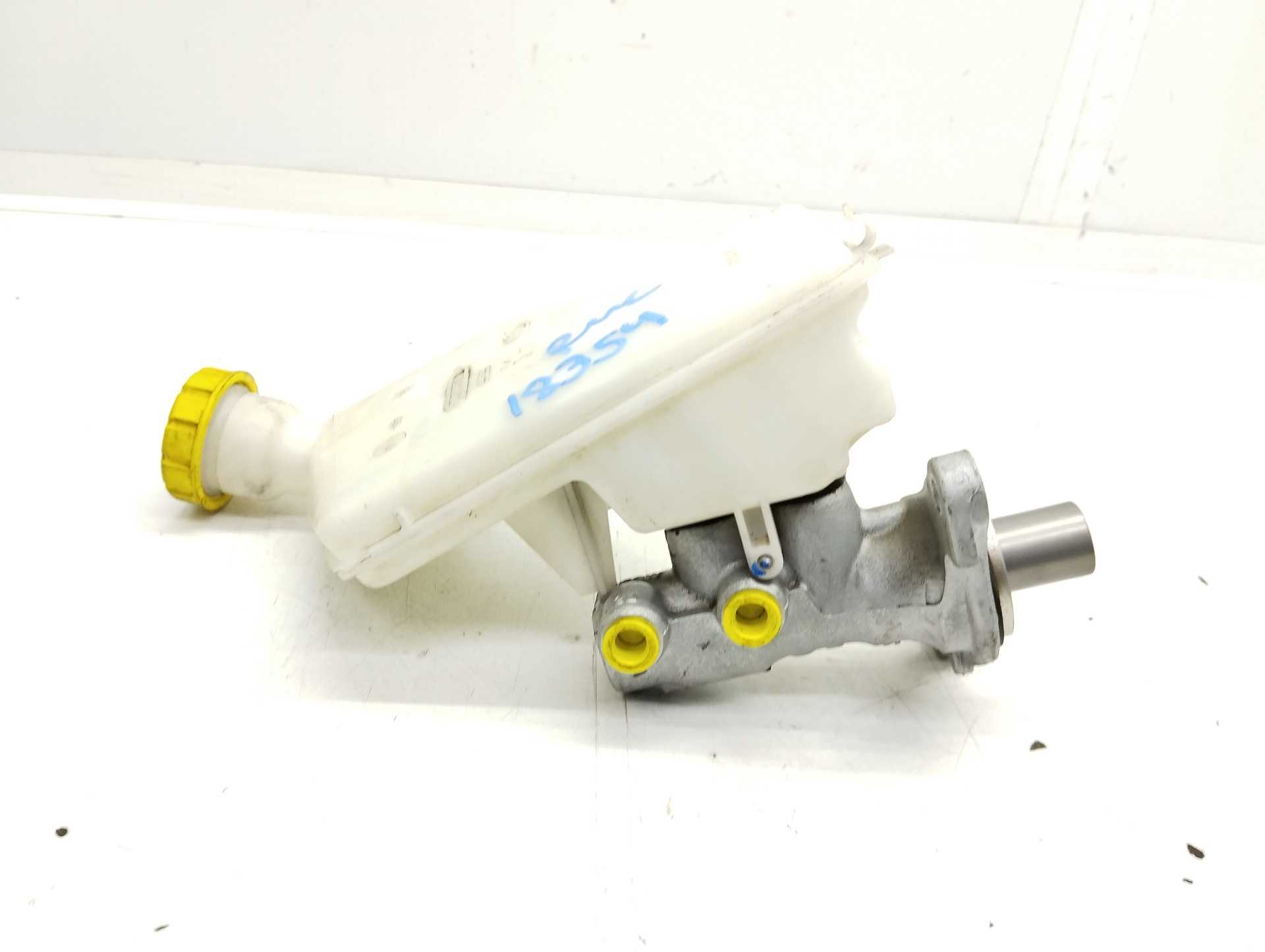 Recambio de bomba freno para peugeot 208 1.2 12v e-vti referencia OEM IAM 32069745 TRW 