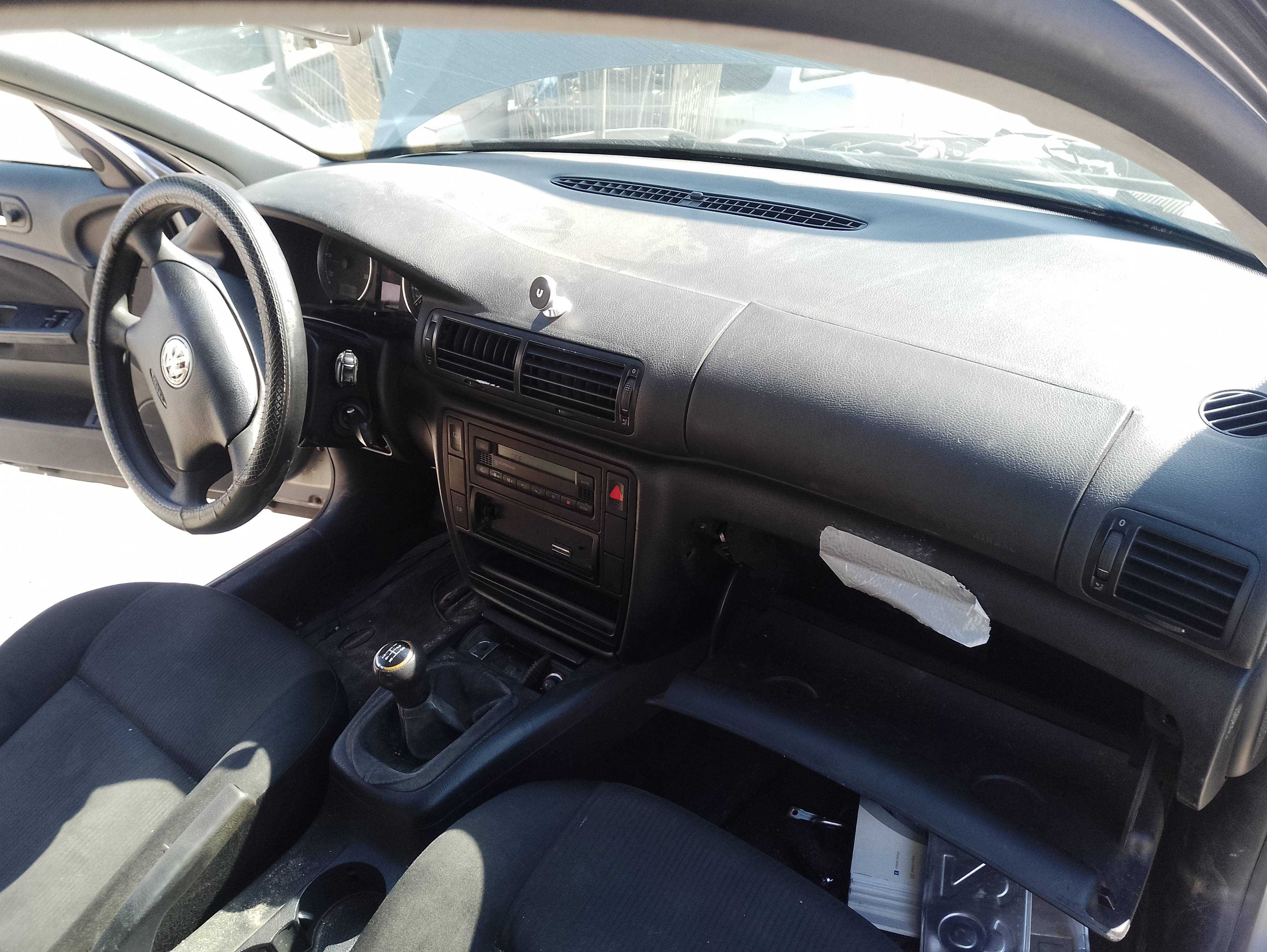 Recambio de salpicadero para volkswagen passat berlina (3b3) advance referencia OEM IAM   
