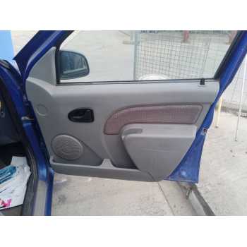 GUARNECIDO PUERTA DELANTERA DERECHA 