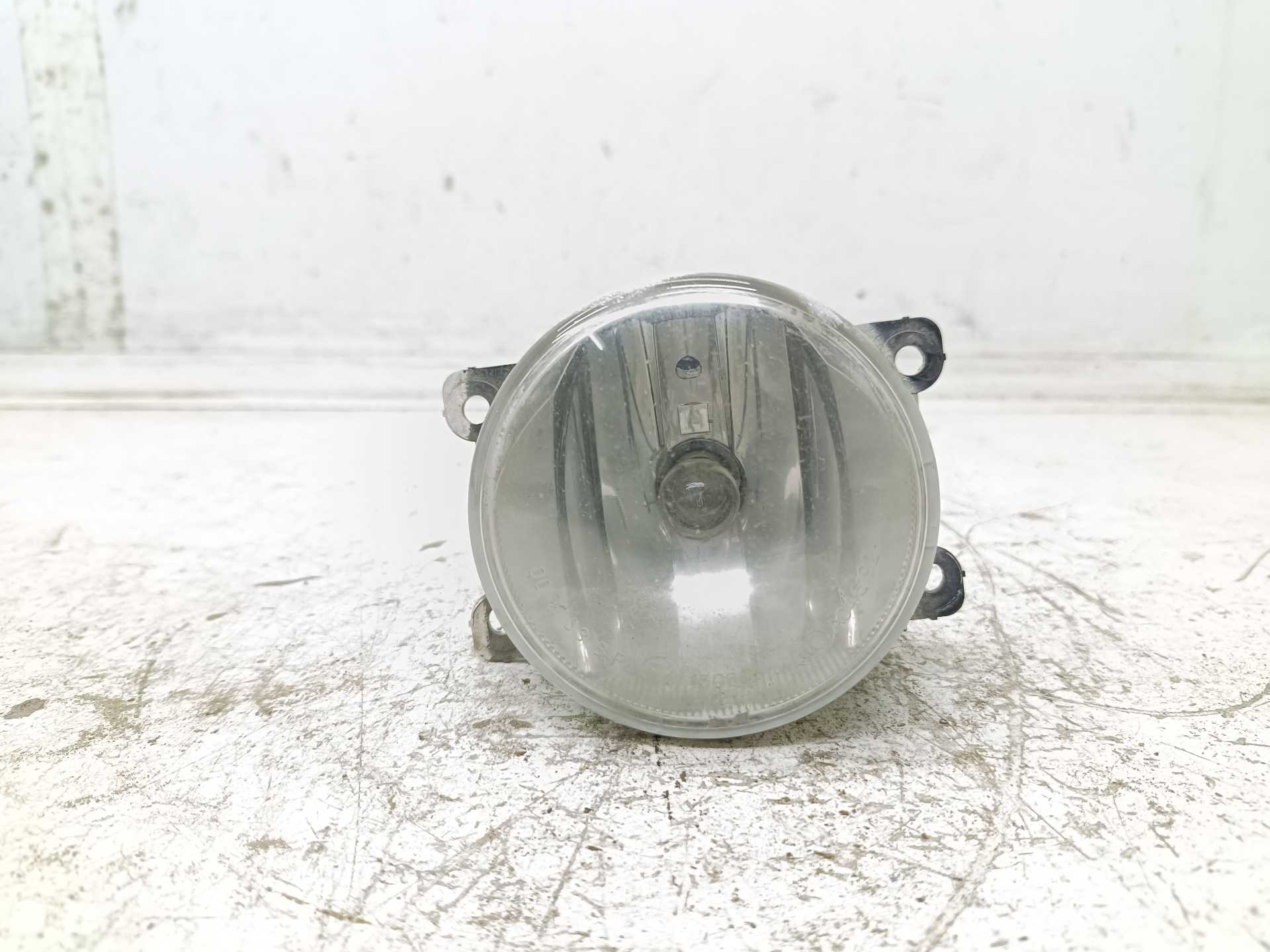 Recambio de faro antiniebla derecho para peugeot 208 style referencia OEM IAM 9675450980  