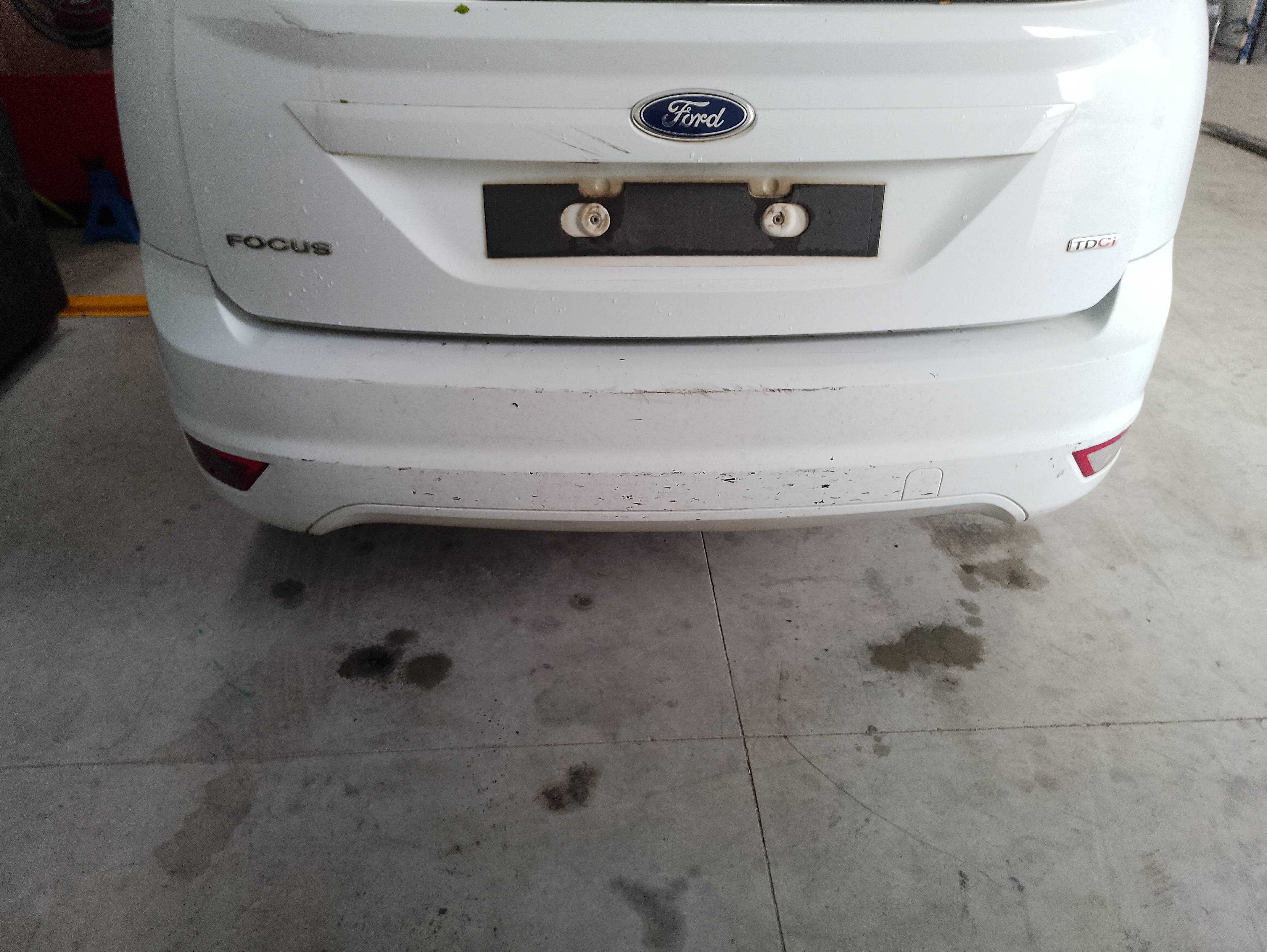 Recambio de paragolpes trasero para ford focus berlina (cap) ambiente (d) referencia OEM IAM   