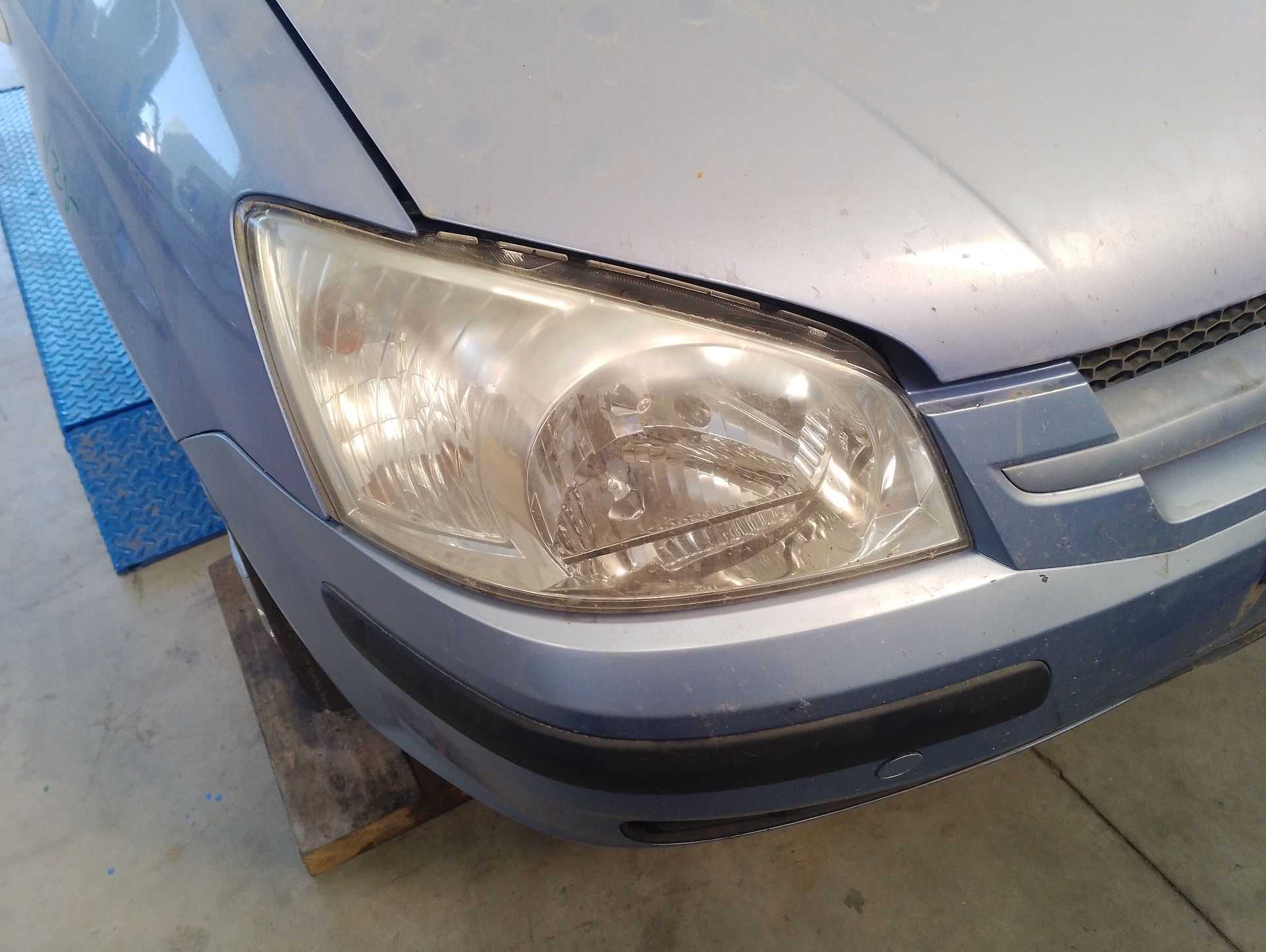 Recambio de faro derecho para hyundai getz (tb) 1.1 referencia OEM IAM 921021C030  